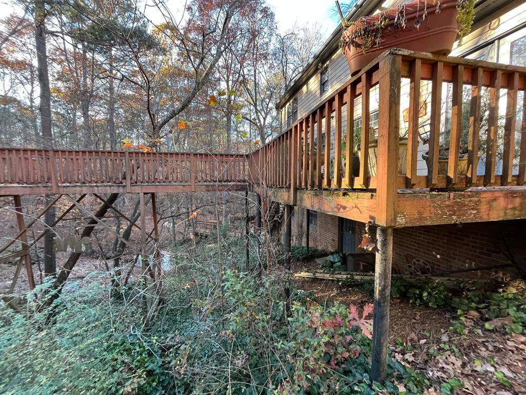 Trex Deck Build with Hybrid Railing in Lilburn, GA by Nelson Exteriors 