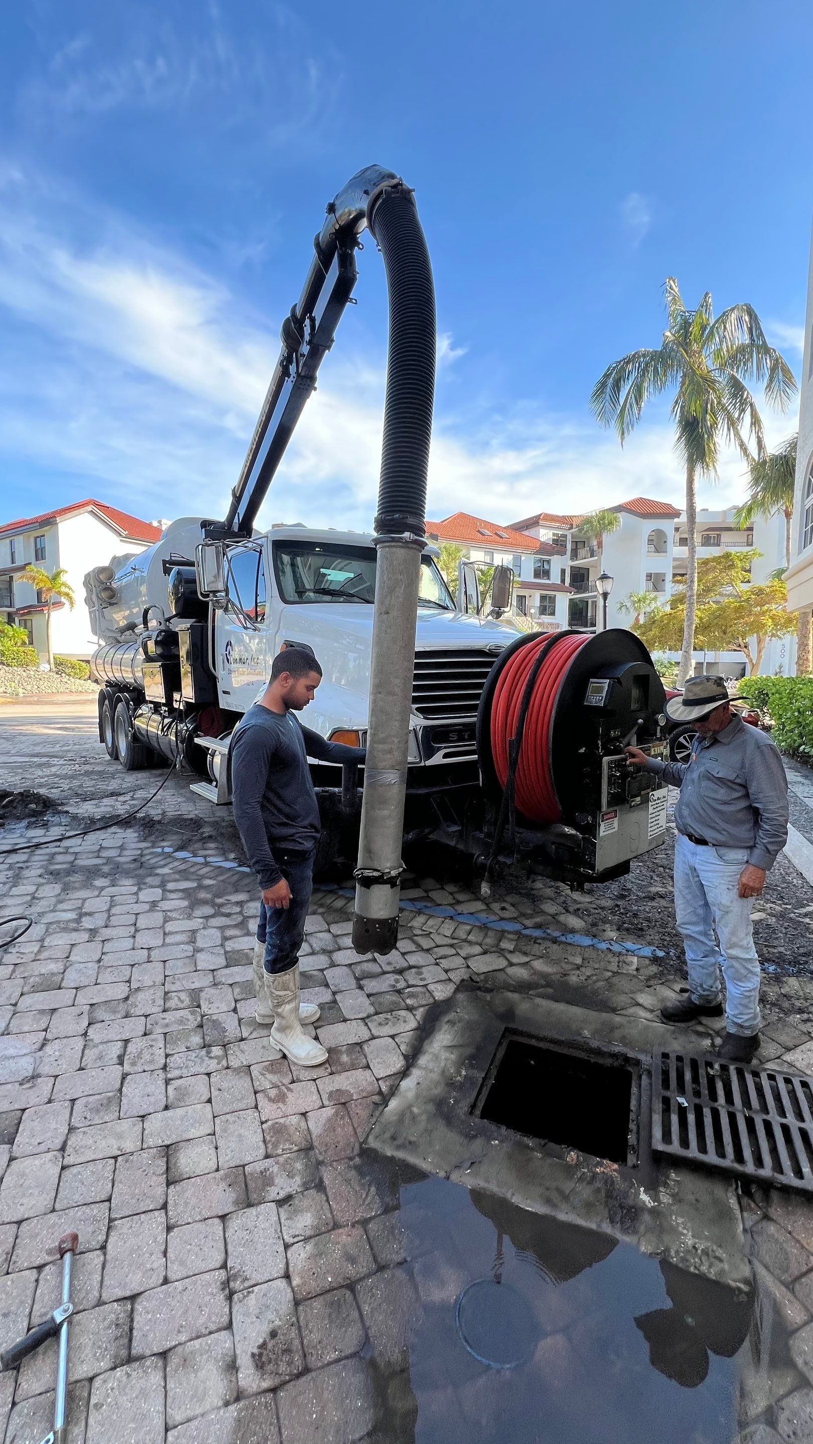 Condo Parking Garage Cleanup and Stormwater System Maintenance by APS Power & Water