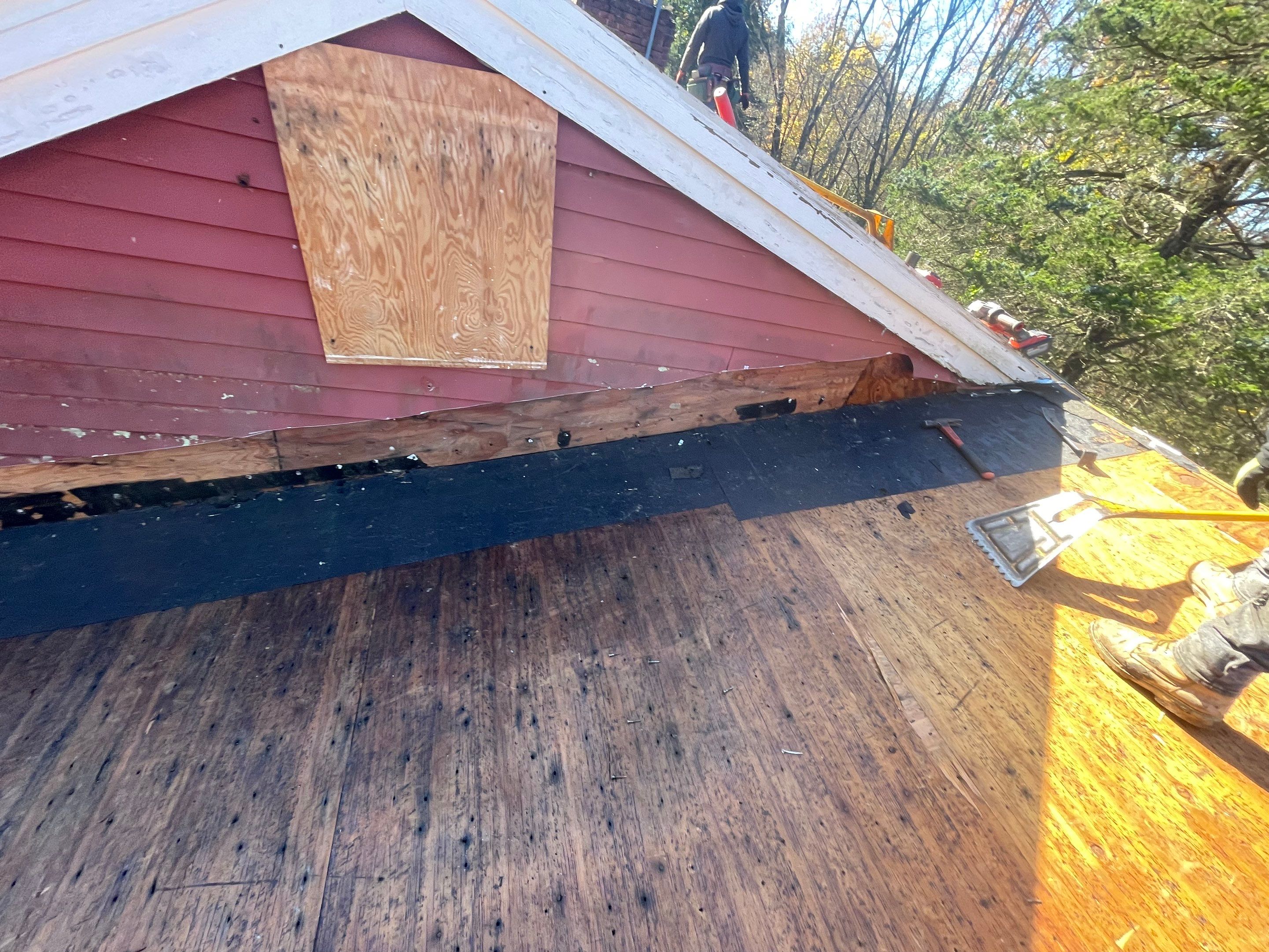 Residential Roofing Installation using Owens Corning TruDefinition Duration AR - Estate Gray & White Double 4 Siding by A Plus Exterior