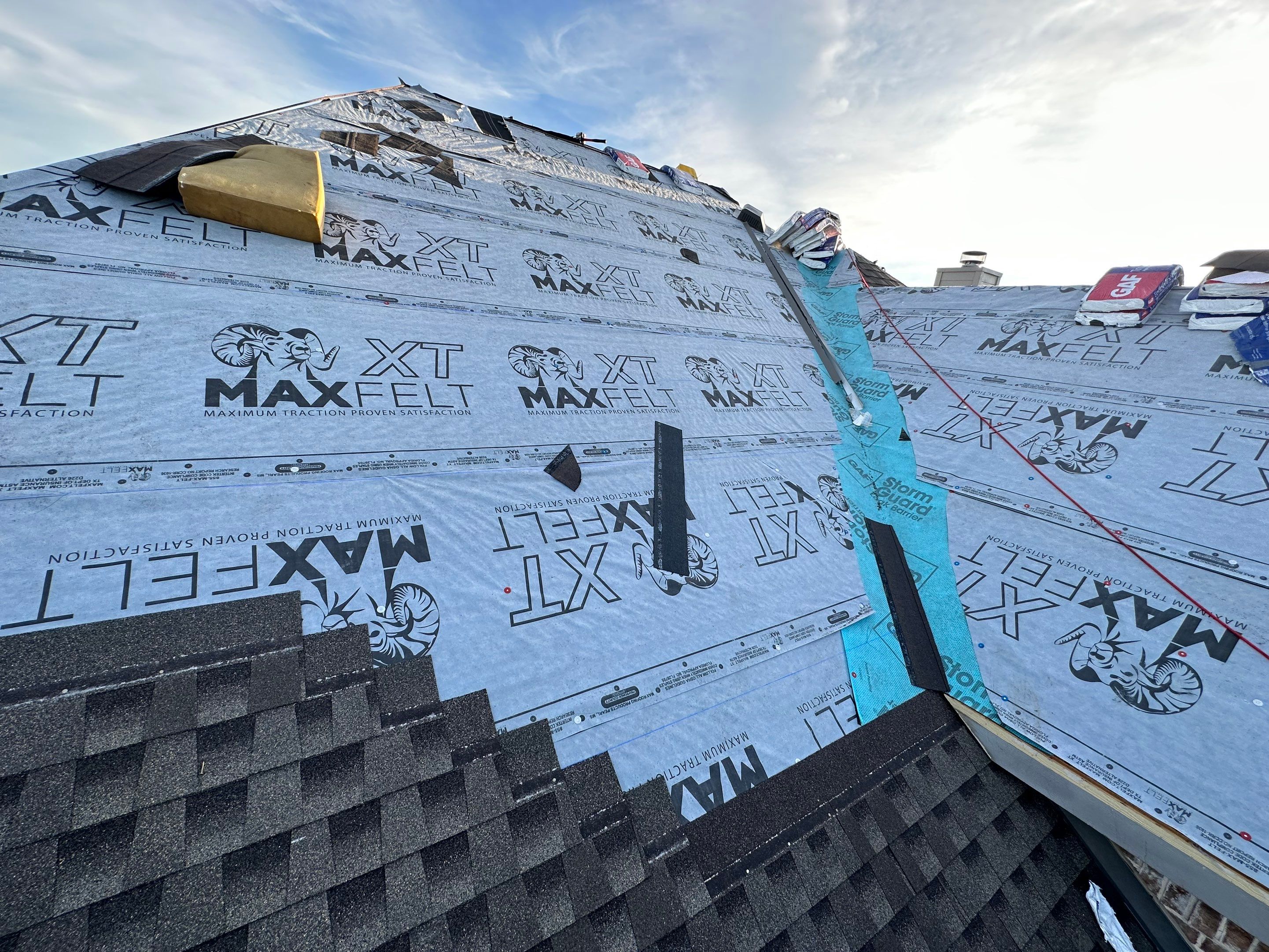 GAF HDZ - Weathered Wood by Elite Roofing LLC