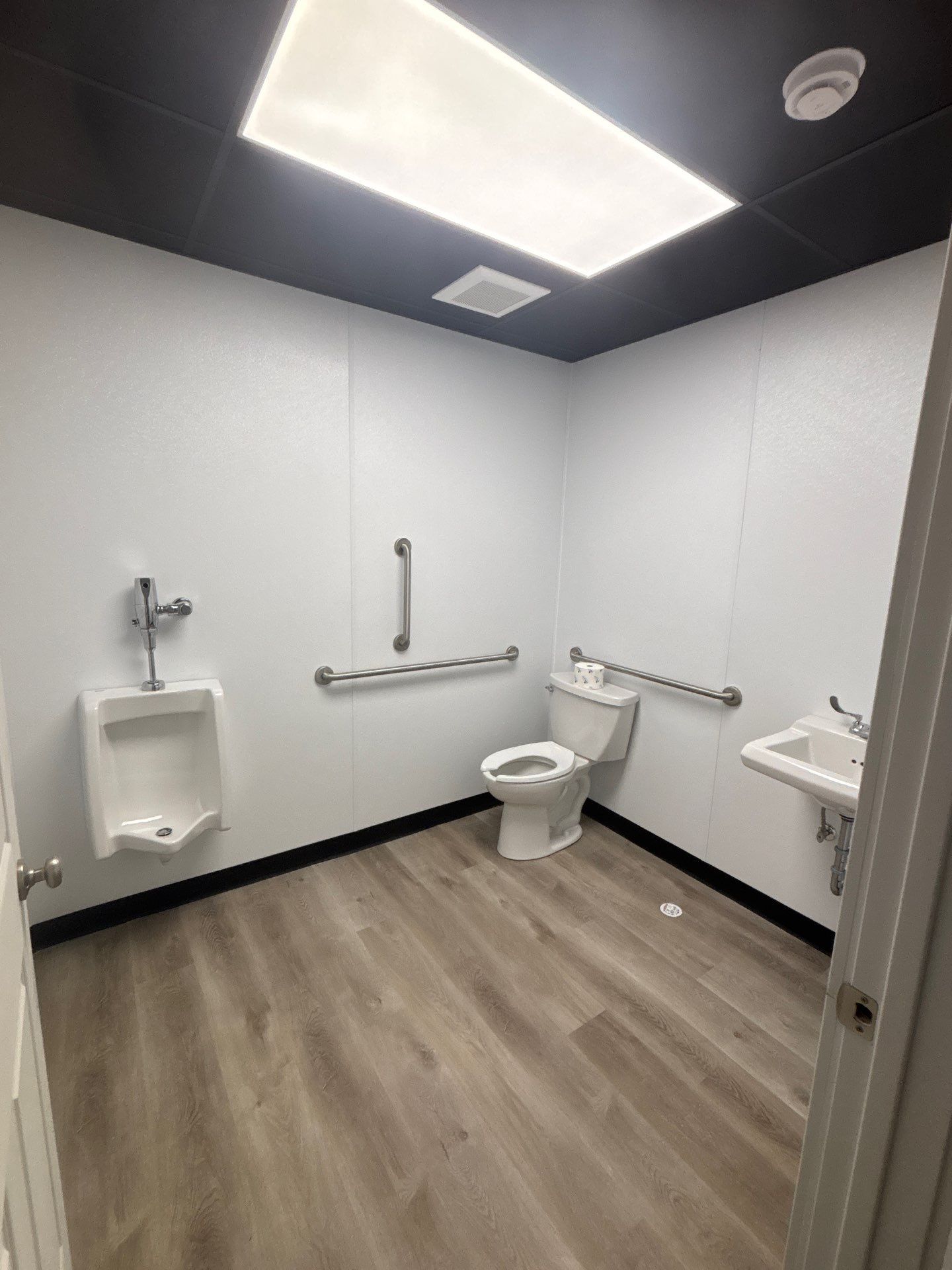 Full Office Build by Case Construction