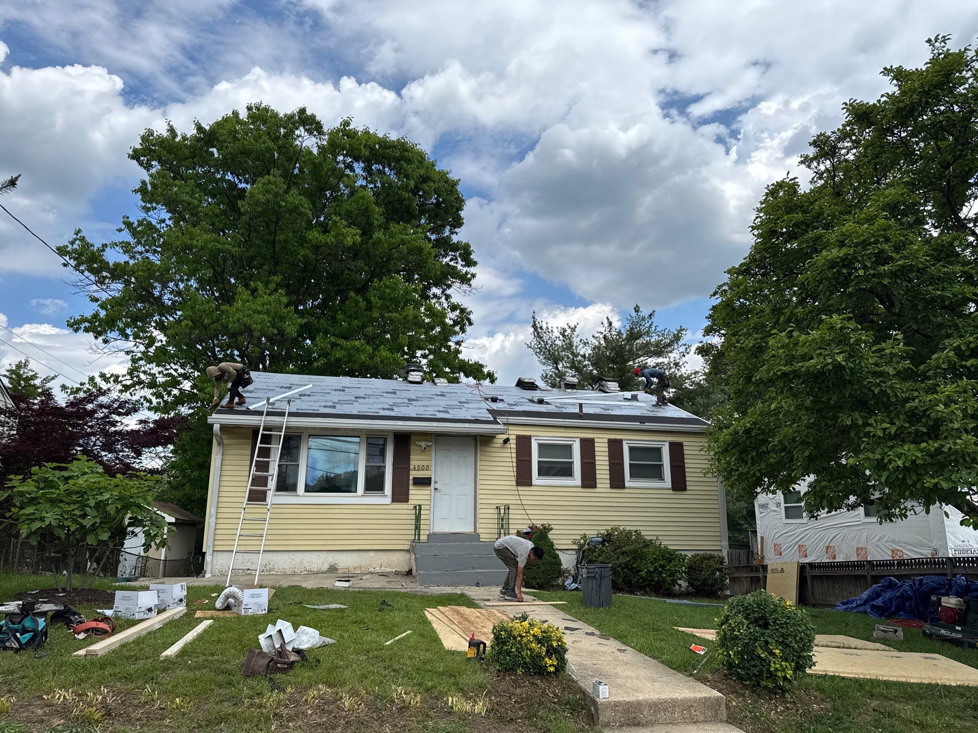 Residential Roofing Installation using GAF HDZ SHINGLES by La Bendicion Contruction Llc