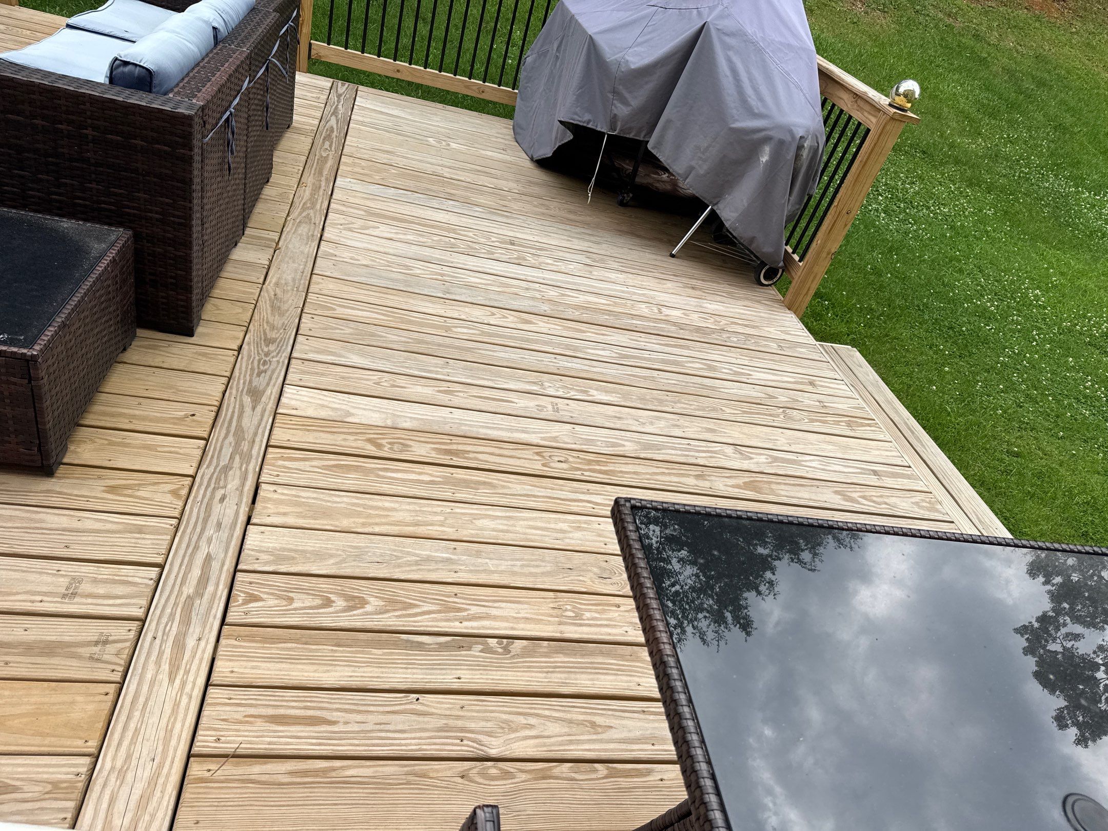 Wood Deck using Wood Sealant by DuraSeal