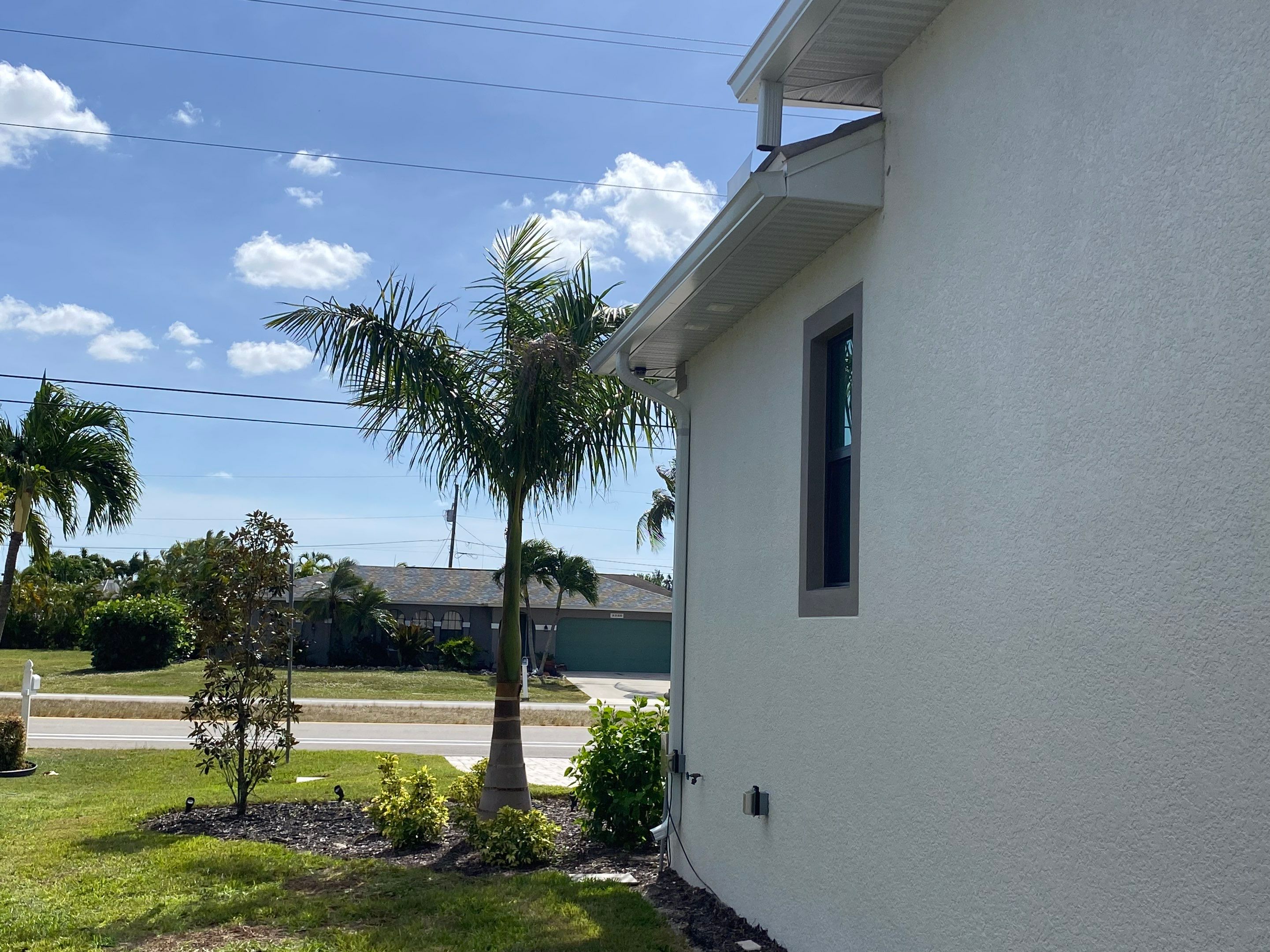 Seamless Aluminum Gutter Installation using 6 Inch Seamless Gutters in Cape Coral FL by Gutter Professors