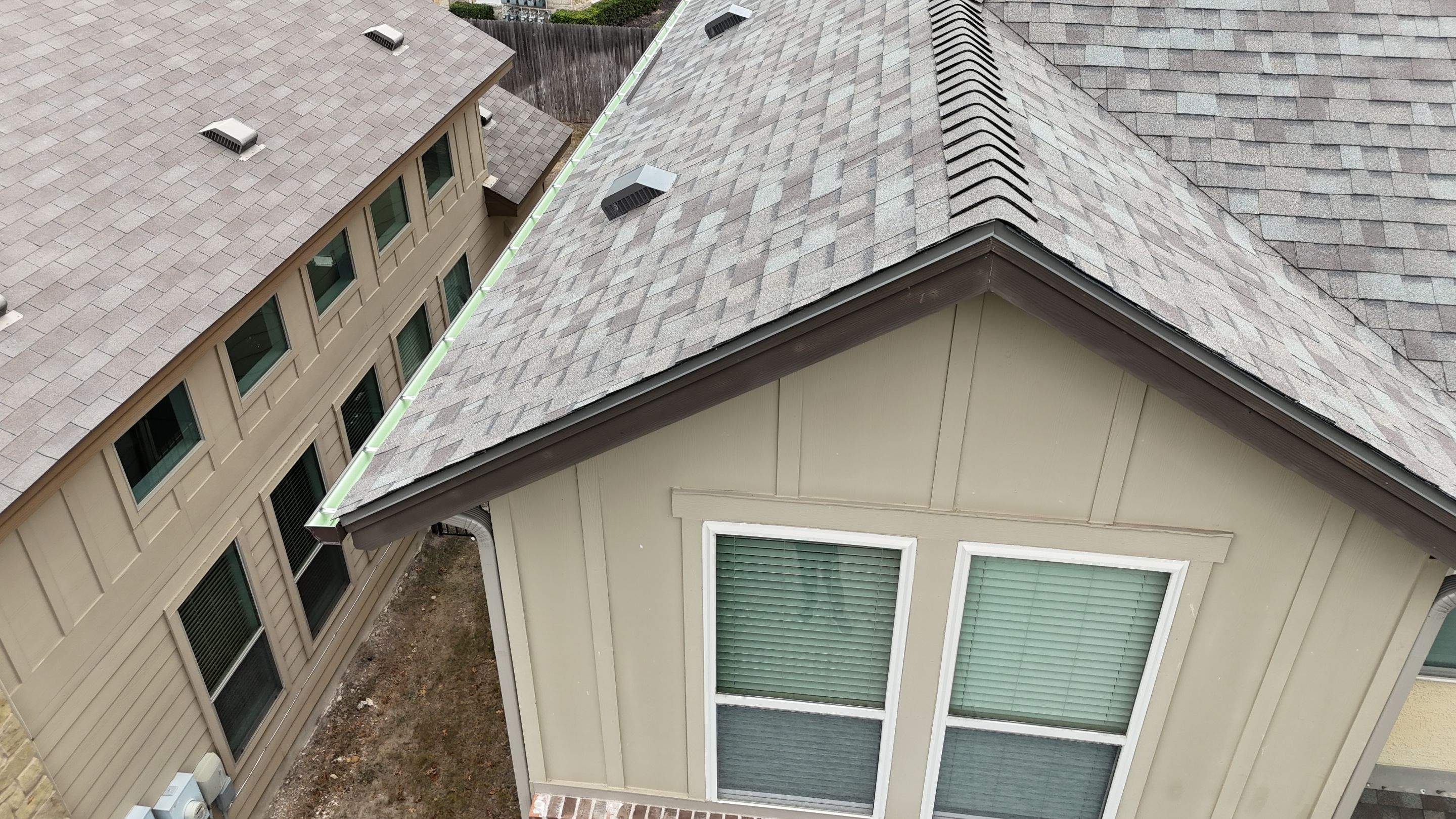 Driftwood - Owens Corning TruDefinition Duration by RoofsOnly.com