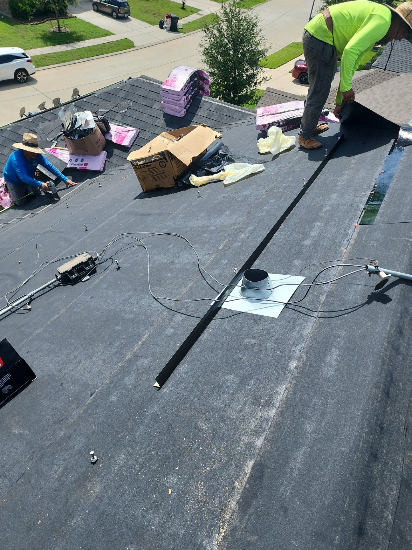 Residential Roofing Installation using Owen's Corning Duration (Lifetime) Shingles by Roof Repair Company