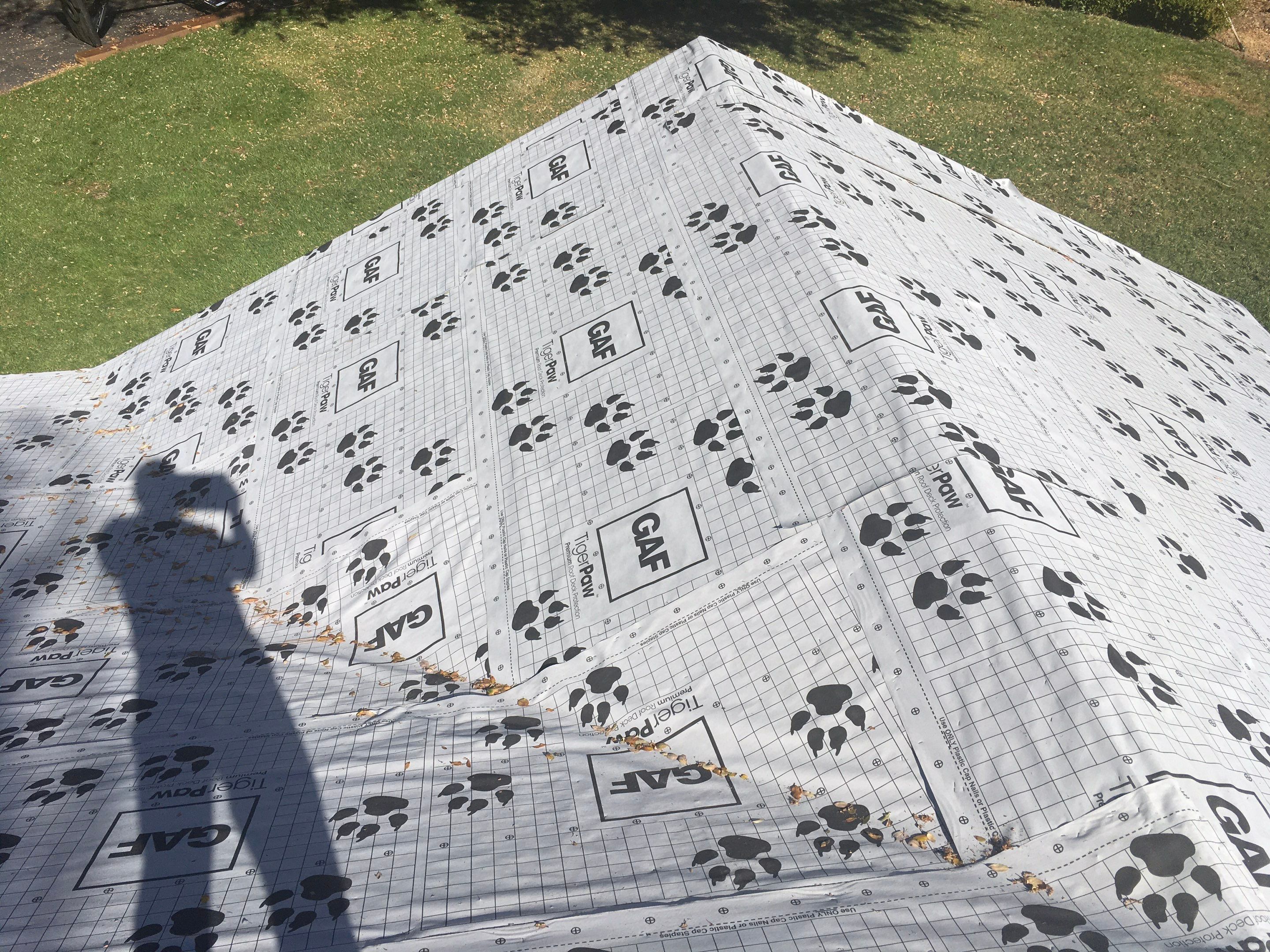 Metal roofing installation using Standing seam metal roofing system by Straight Edge Roofing Inc