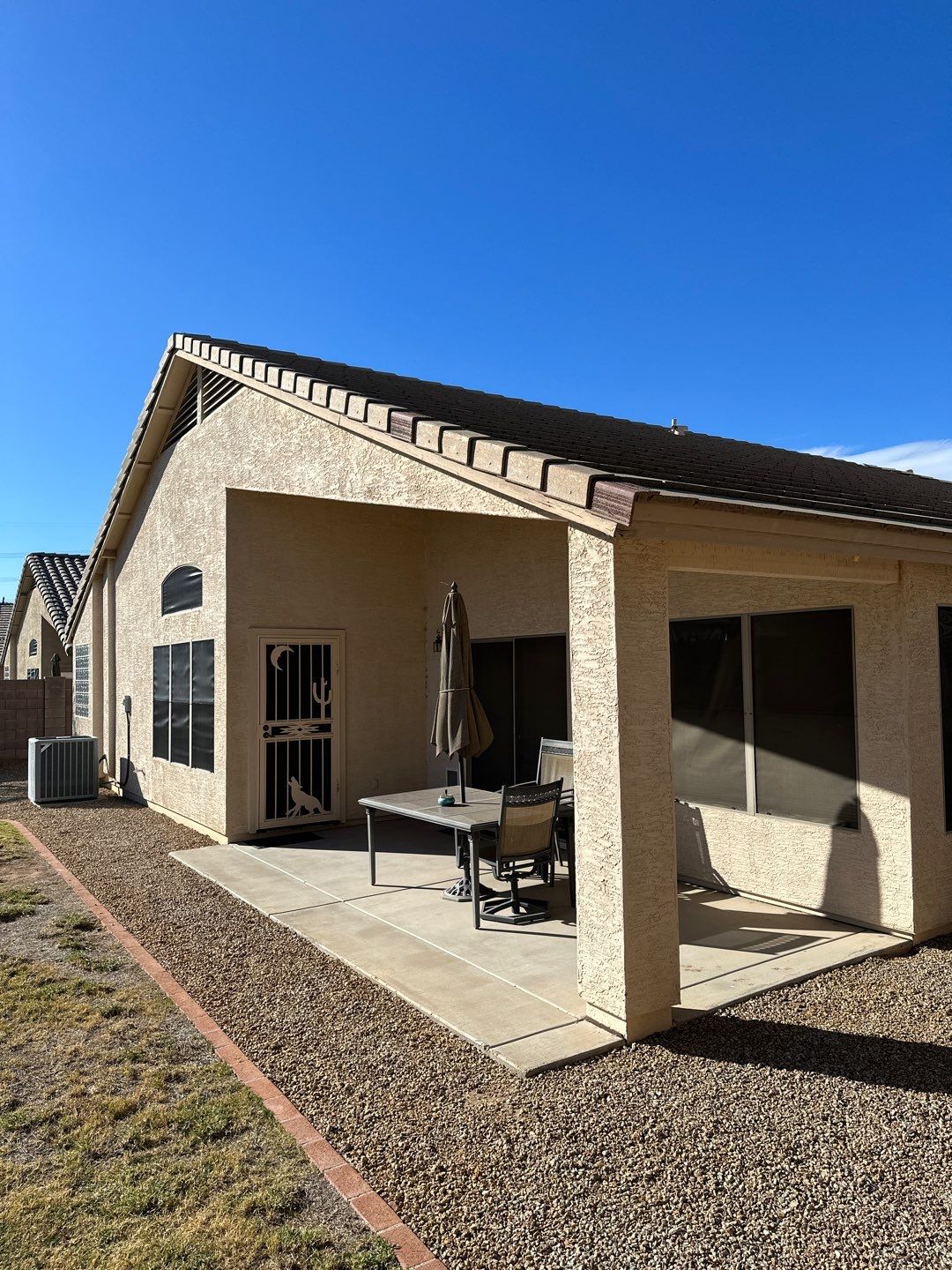 Hamilton - A Gorgeous Home Exterior Makeover in Phoenix, AZ with Dunn Edwards Paints by Double G Painting Contractors, LLC