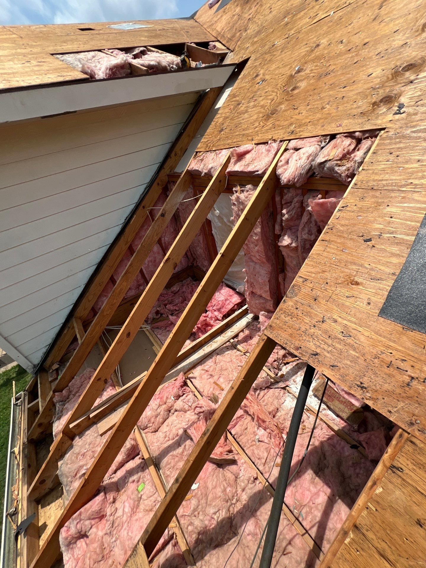 Residential Roofing Installation using Owen's Corning Duration (Lifetime) Shingles by Roof Repair Company