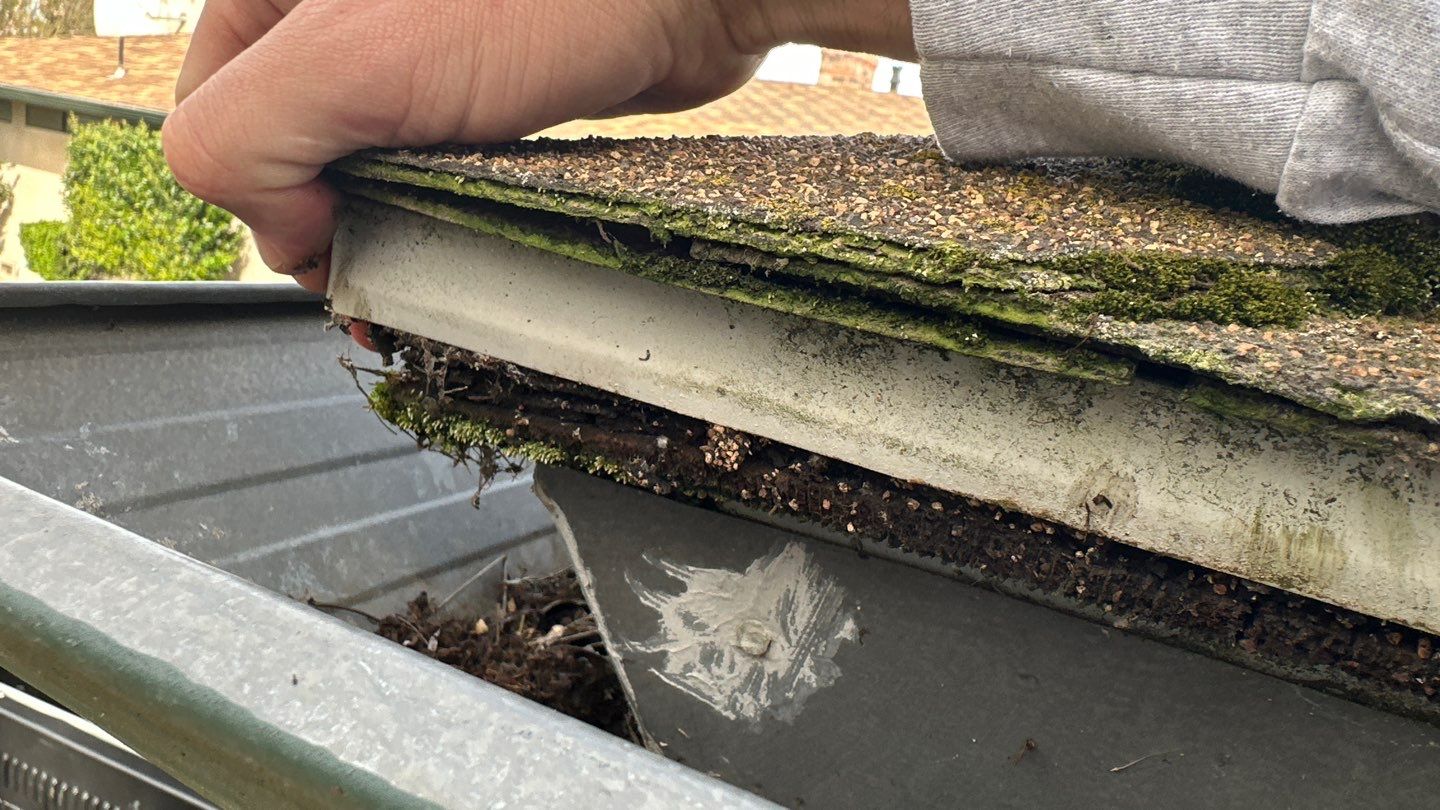 GAF Timberline HDZ-RS shingle project by Straight Edge Roofing Inc