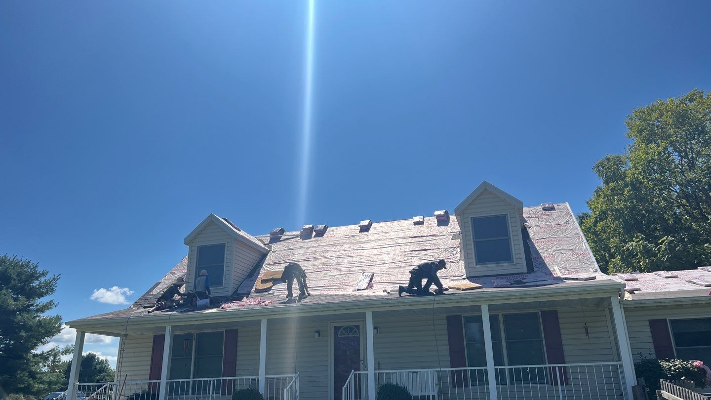 Residential Roofing Installation using Duration Series Shingles - Teak by RoofX 