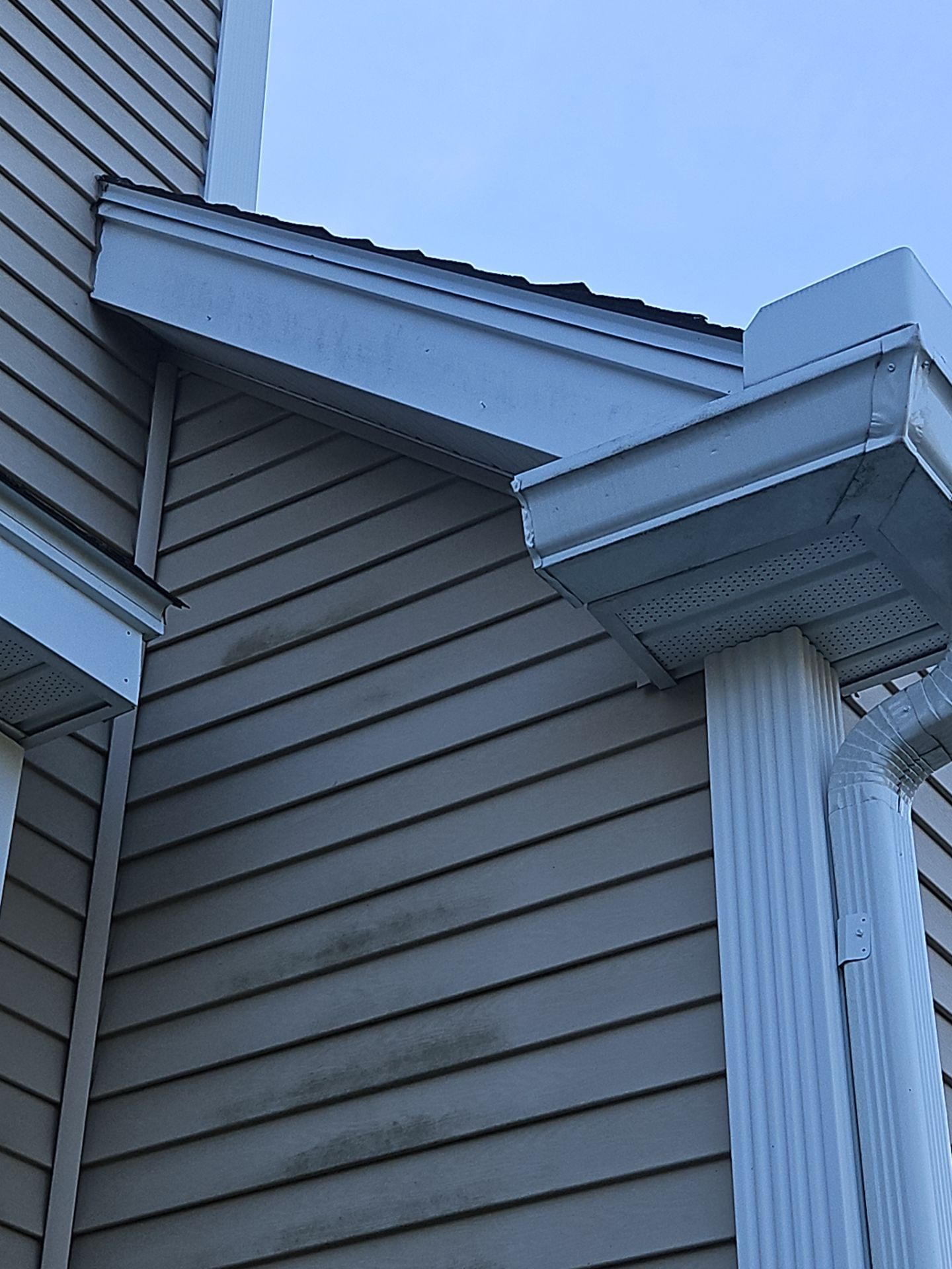 Siding Rake Repair – Littleton, MA by Mighty Dog Roofing of Greater Middlesex County