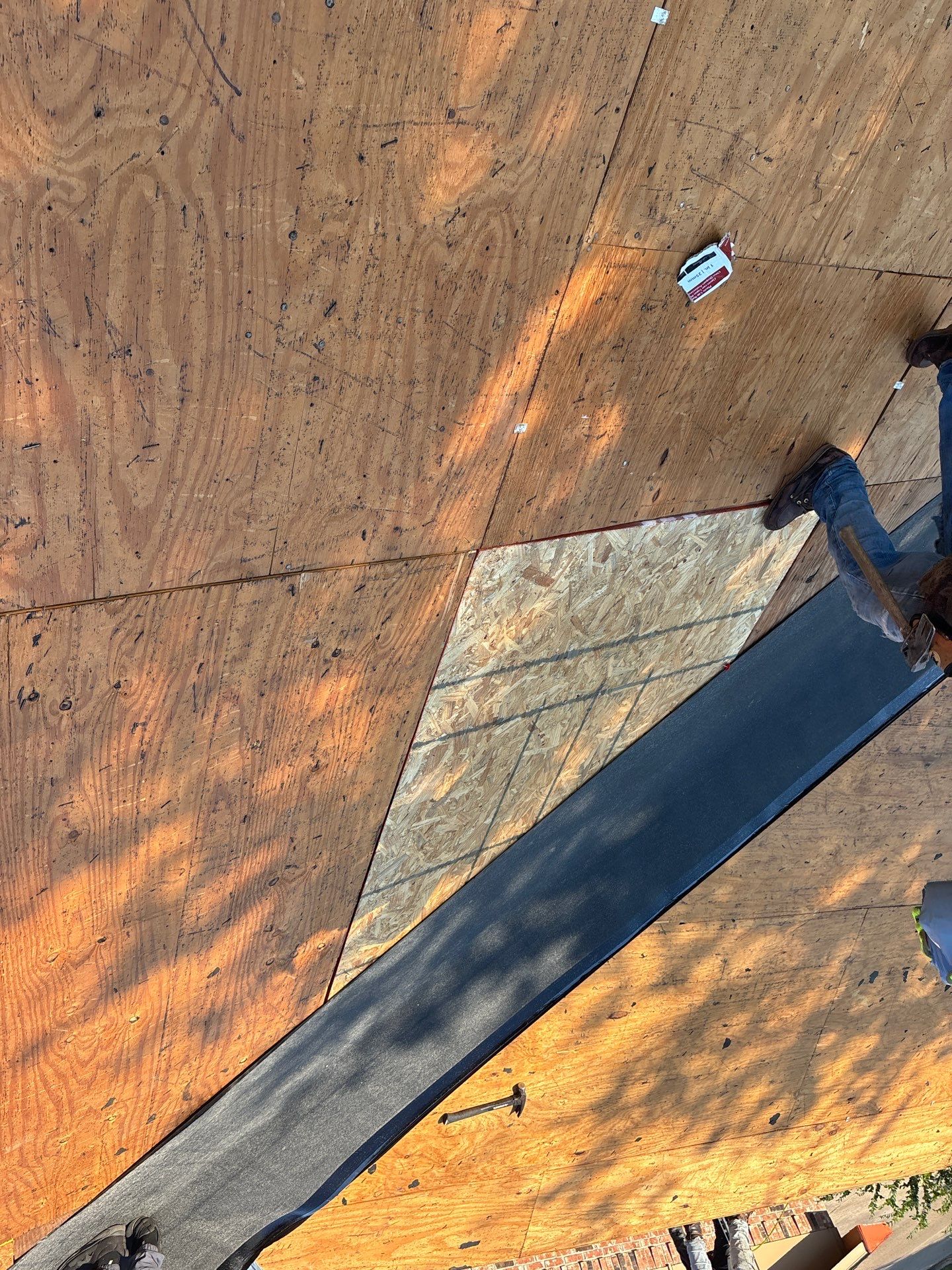 Residential Roofing Installation using Owen's Corning Duration (Lifetime) Shingles by Roof Repair Company