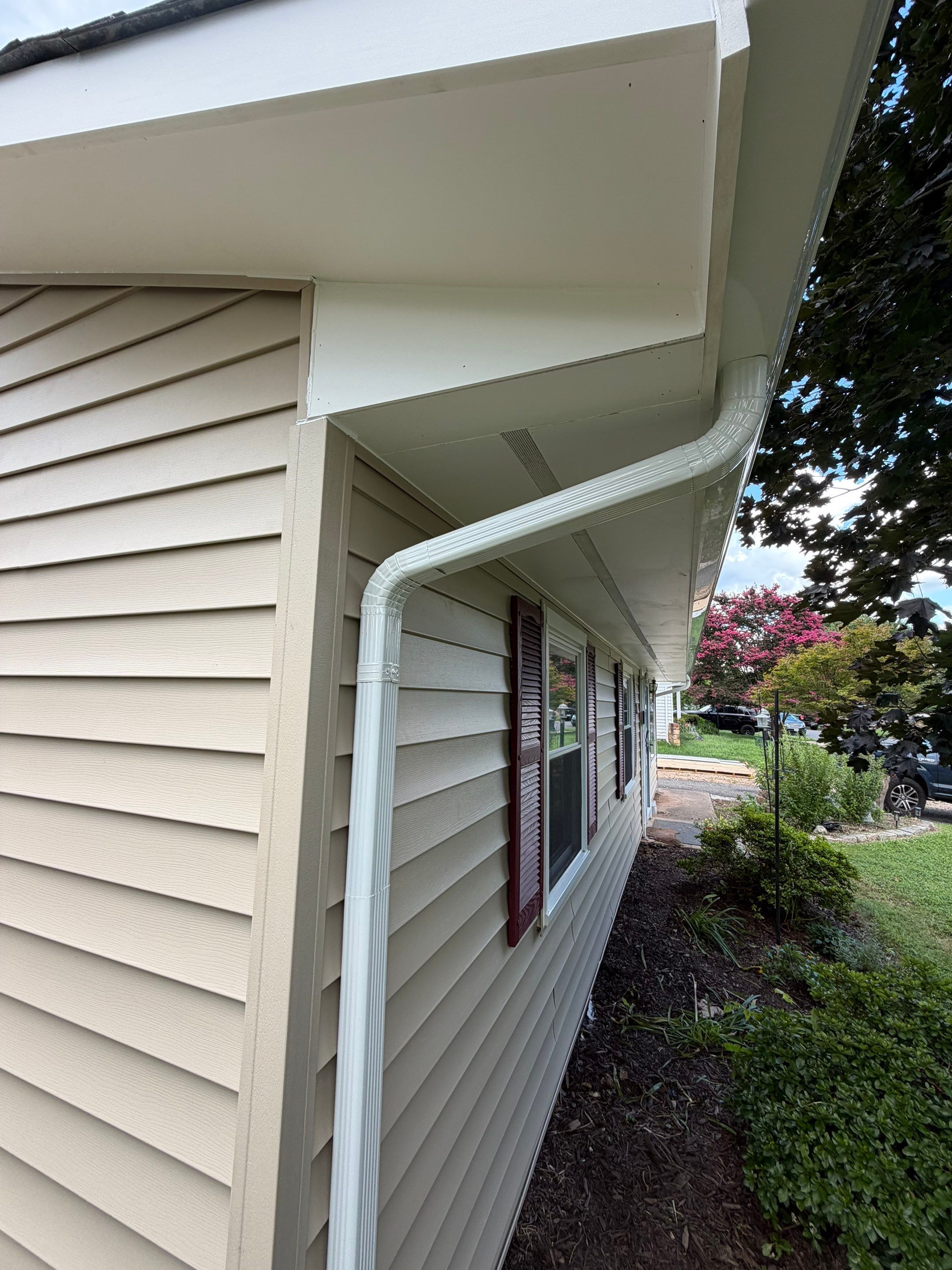 Residential Vinyl Siding Replacement and Exterior Upgrade in Sterling by Ridge Armor Renovations