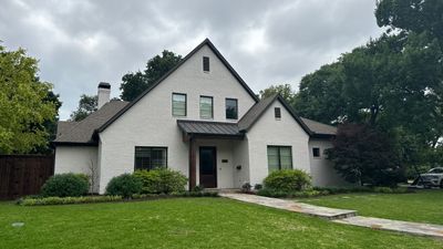 White brick with GAF Weathered Wood