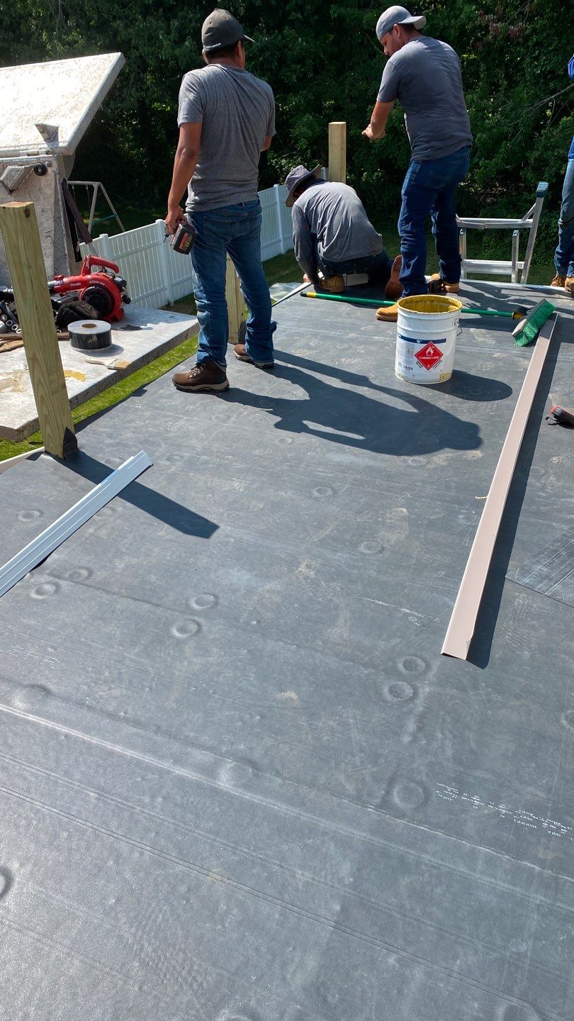 Siding Repair using Certainteed Mainsteet D4 and EPDM roof under deck by A Plus Exterior