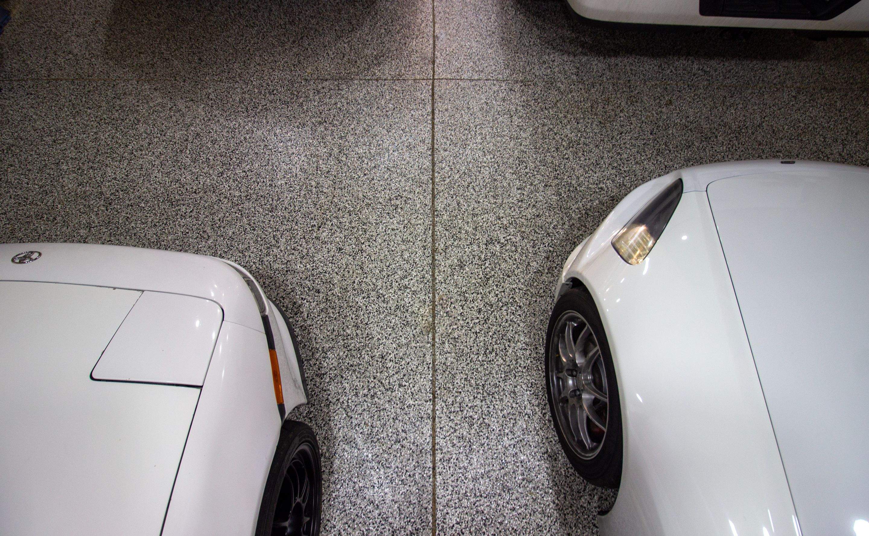 Garage Floor using Domino by Your1DayFloor.com