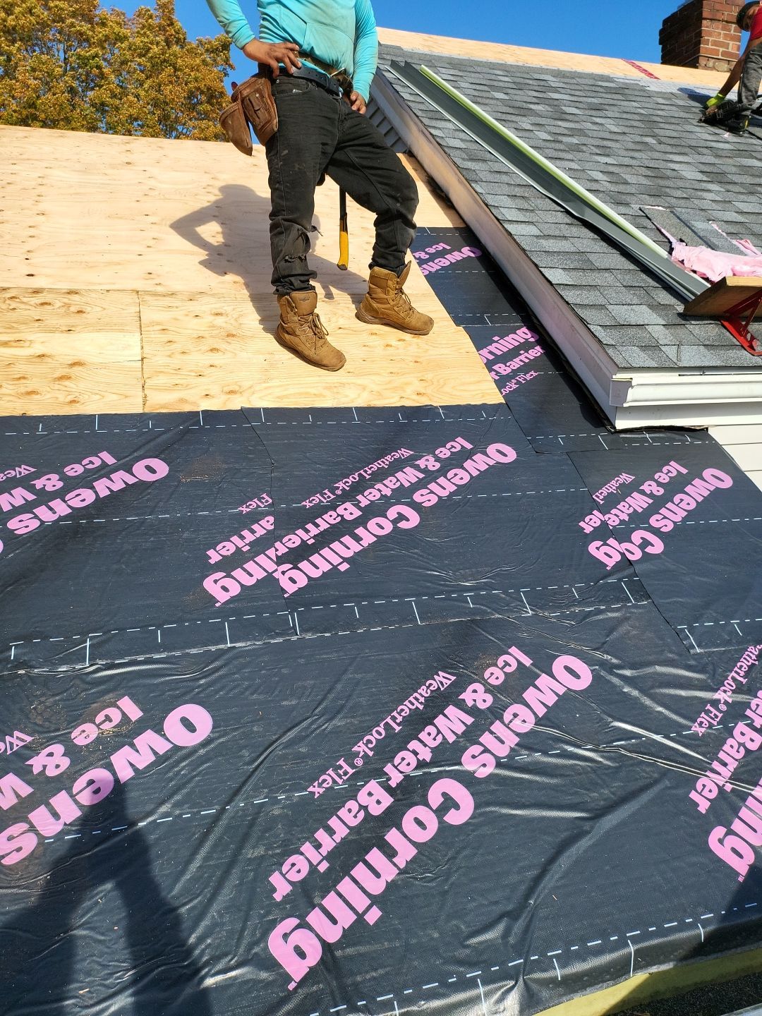 Residential Roofing Installation using Owens Corning TruDefinition Slatestone Gray by A Plus Exterior