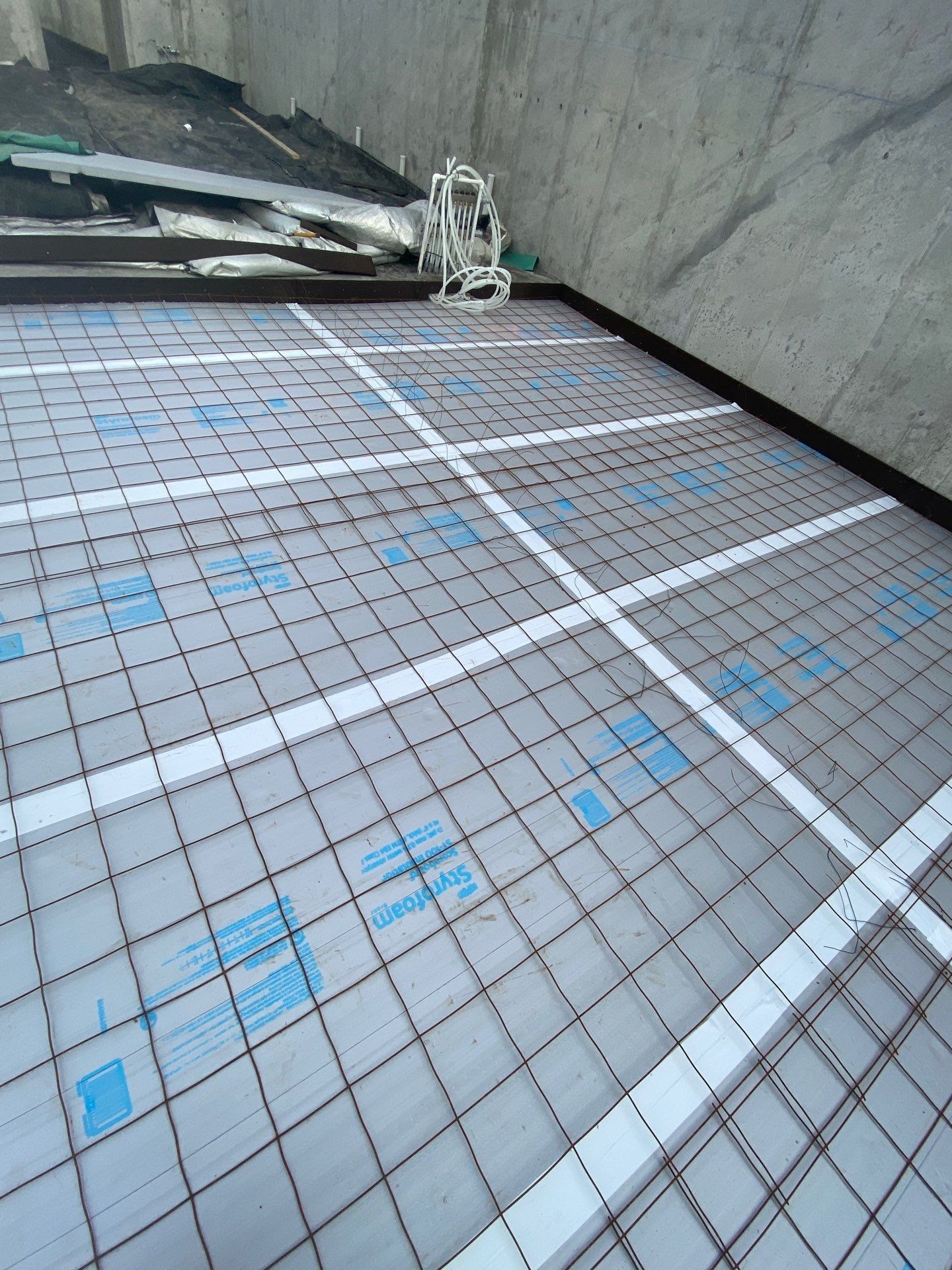 Concrete Patios, Driveways, Sidewalks using concrete by Cain Construction
