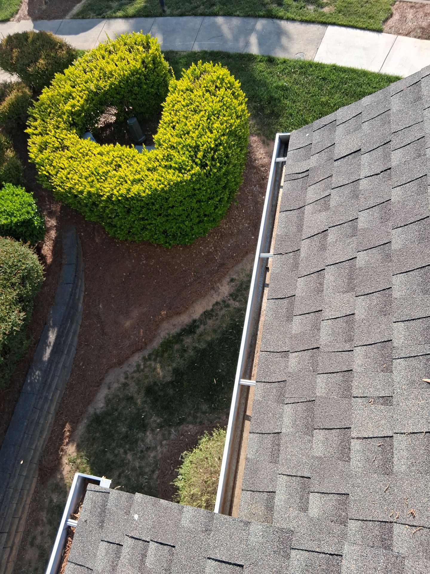 Commercial gutter cleaning Huntersville & Cornelius, NC after photo with clean gutters