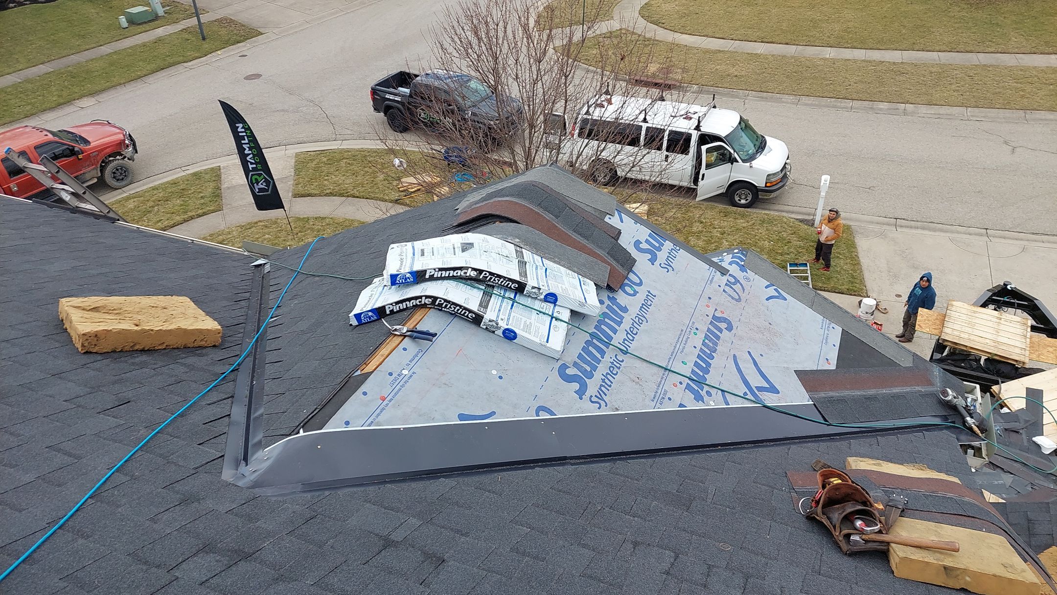 Atlas Black Shadow by Tamlin Roofing