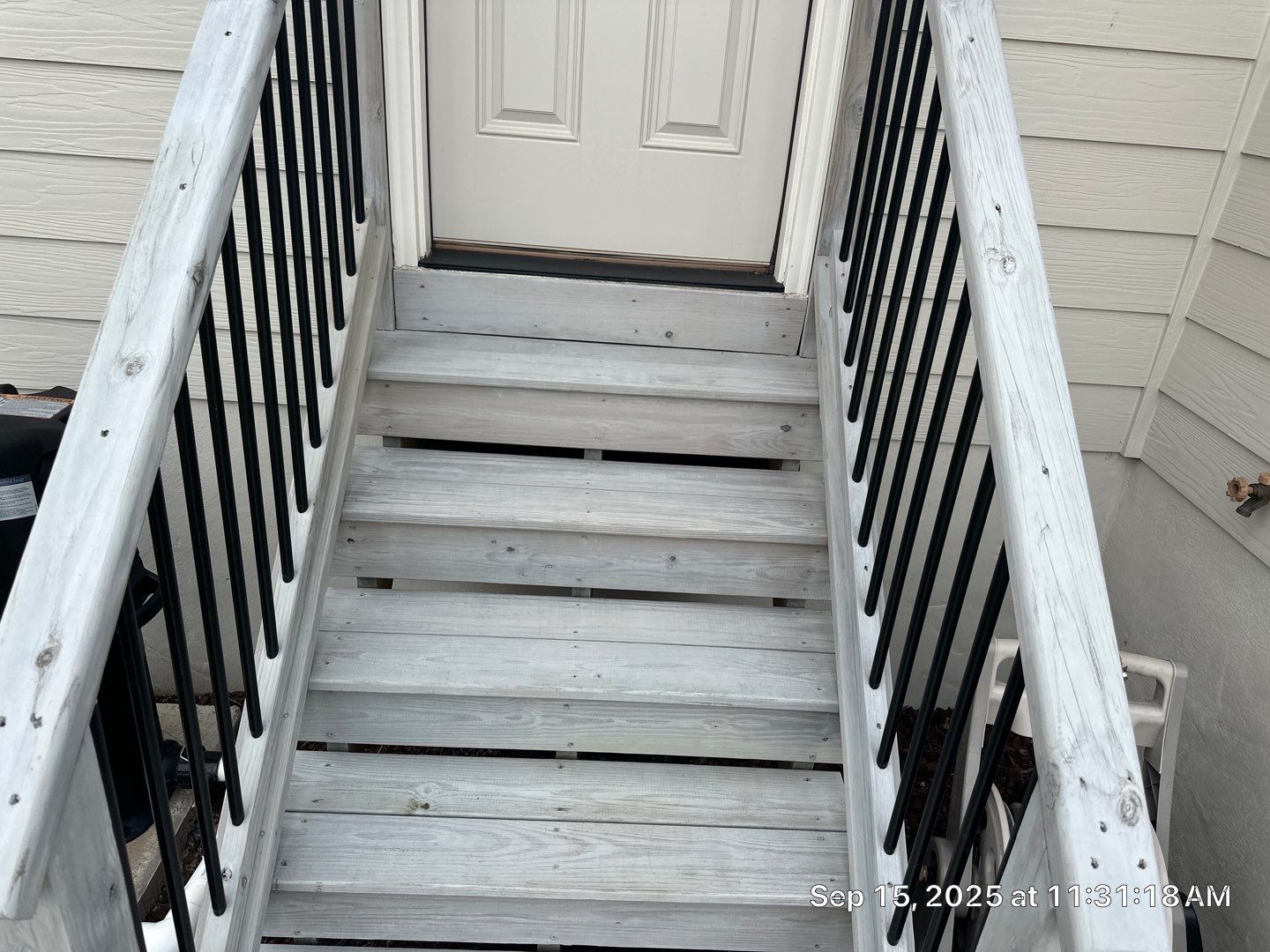 Wood Deck using Wood Sealant by DuraSeal