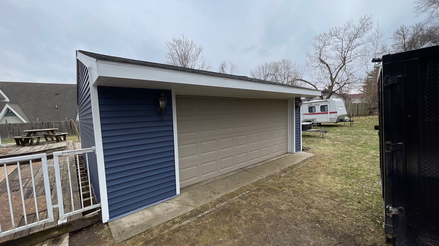 Siding Replacement using CertainTeed Restoration Classis D4 by 180 Contractors