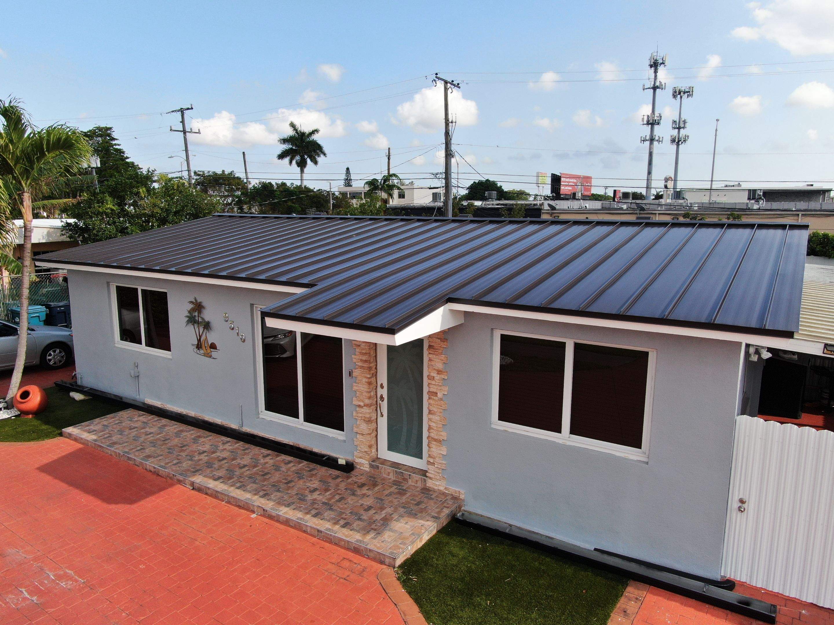 Metal Roof - Galvalume - Dark Bronze by Istueta Roofing