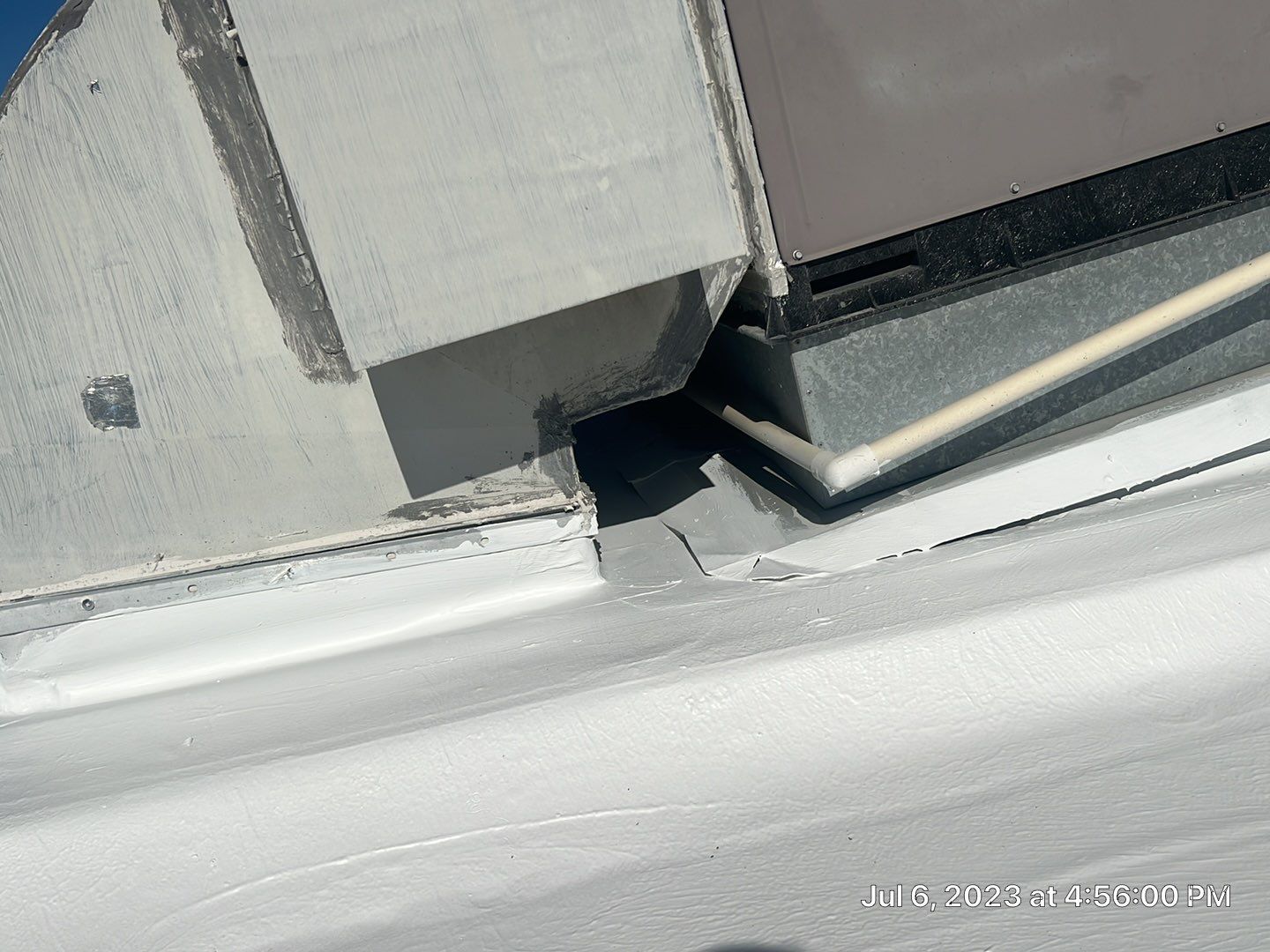 MR Roofing system using Benchmark/PUMA XL coatings over TPO single-ply roofing by Straight Edge Roofing Inc