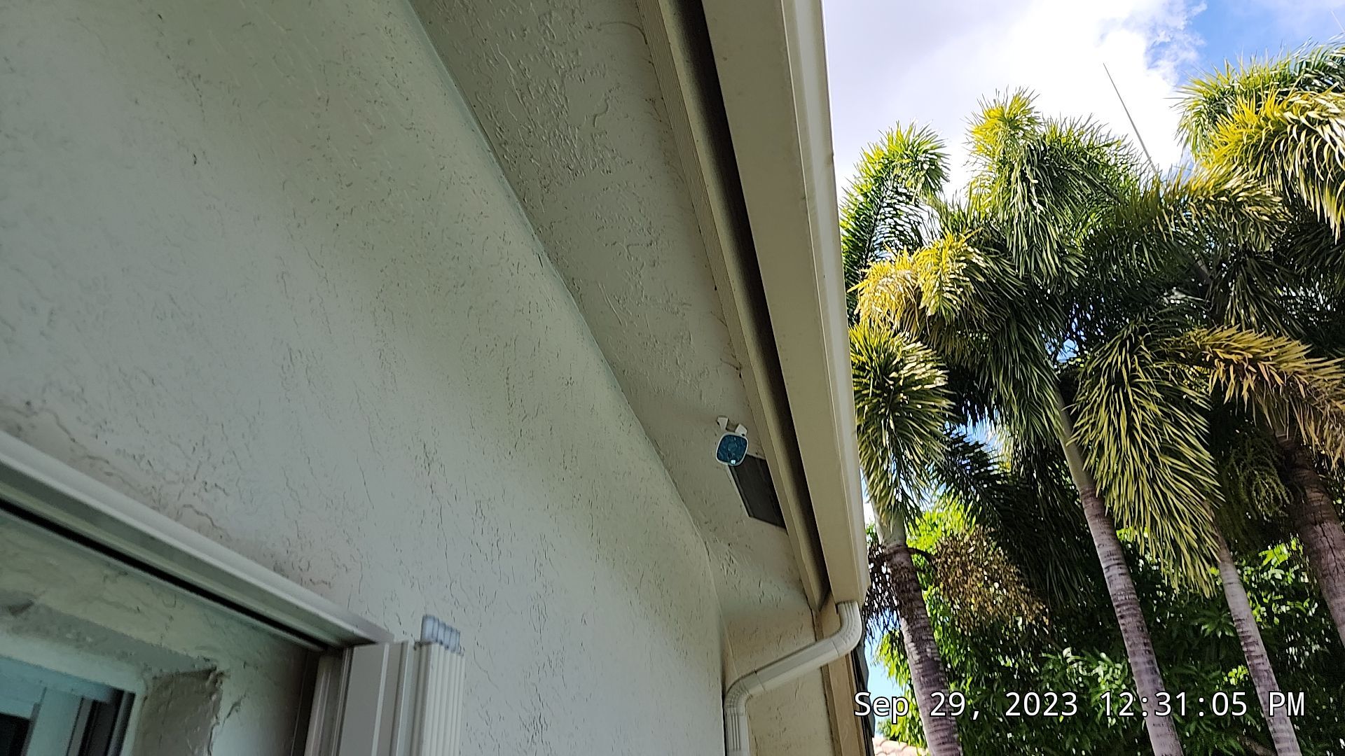 Fascia repair using New wood fascia by Aastro Roofing