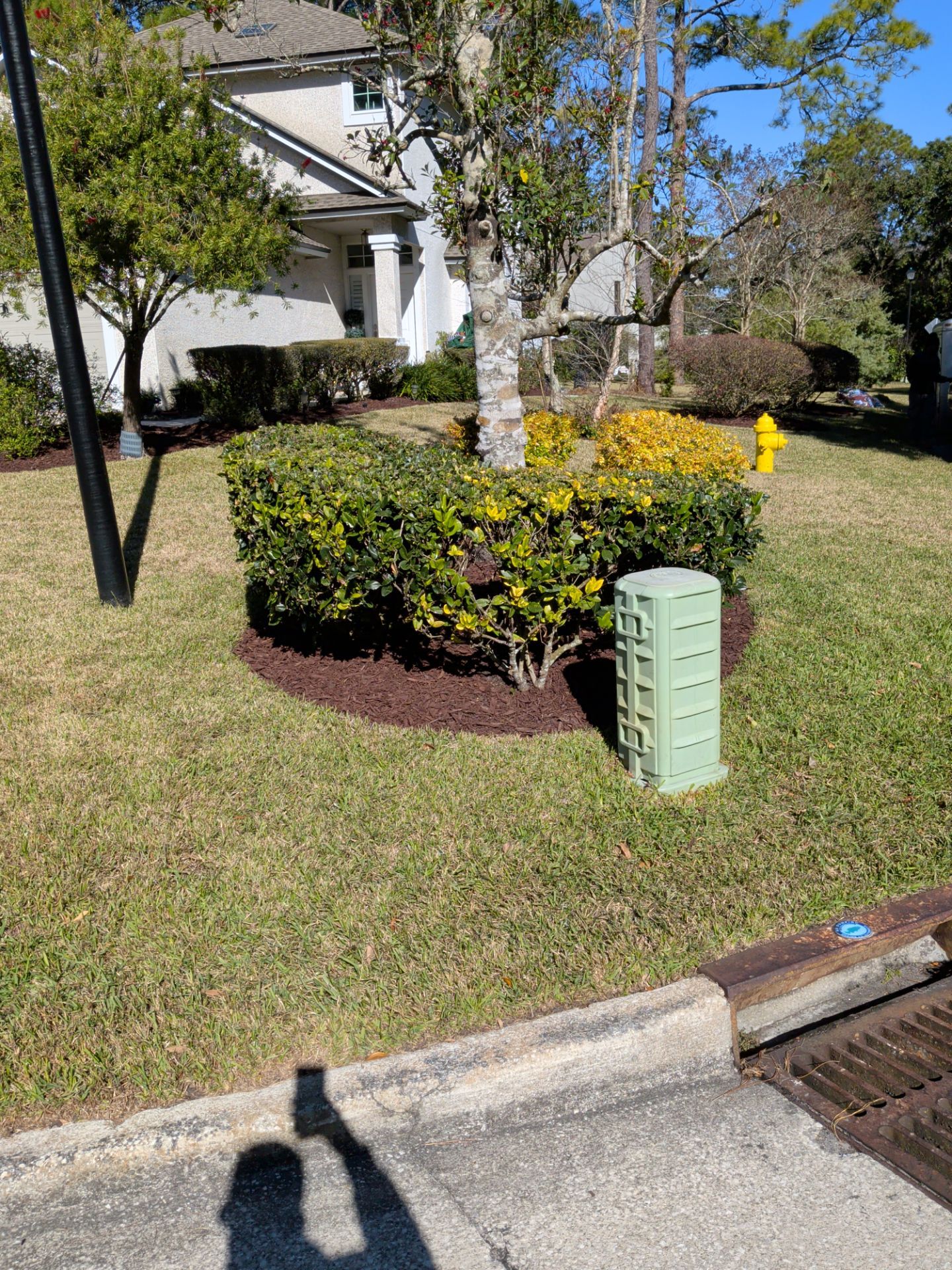 Flower Bed Cleanup & Mulch Preparation — Jacksonville Beach by Harmoni Home Services
