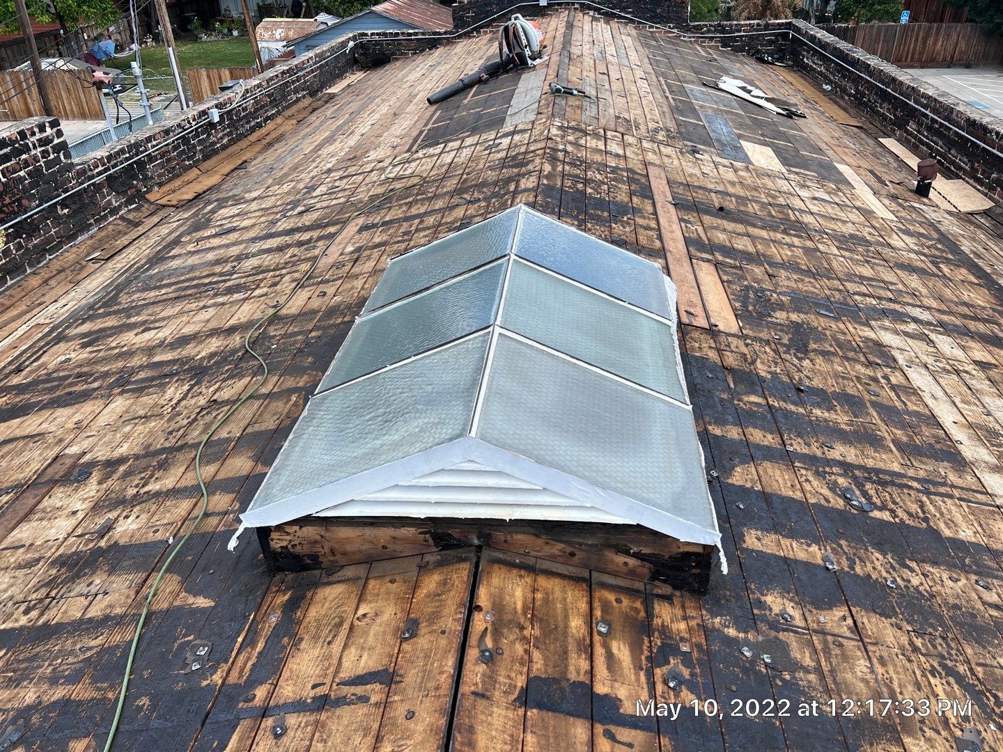 Commercial Roofing Installation using Conklin BenchPly system with PUMA top coat (imbedded fabric system) by Straight Edge Roofing Inc