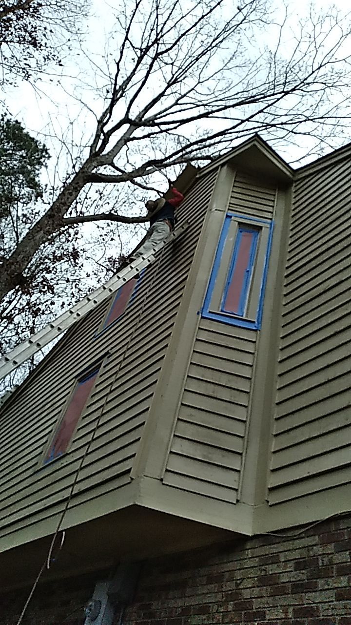 Exterior renovation using James Hardie Siding and Simonton Windows by Indigo State Roofing