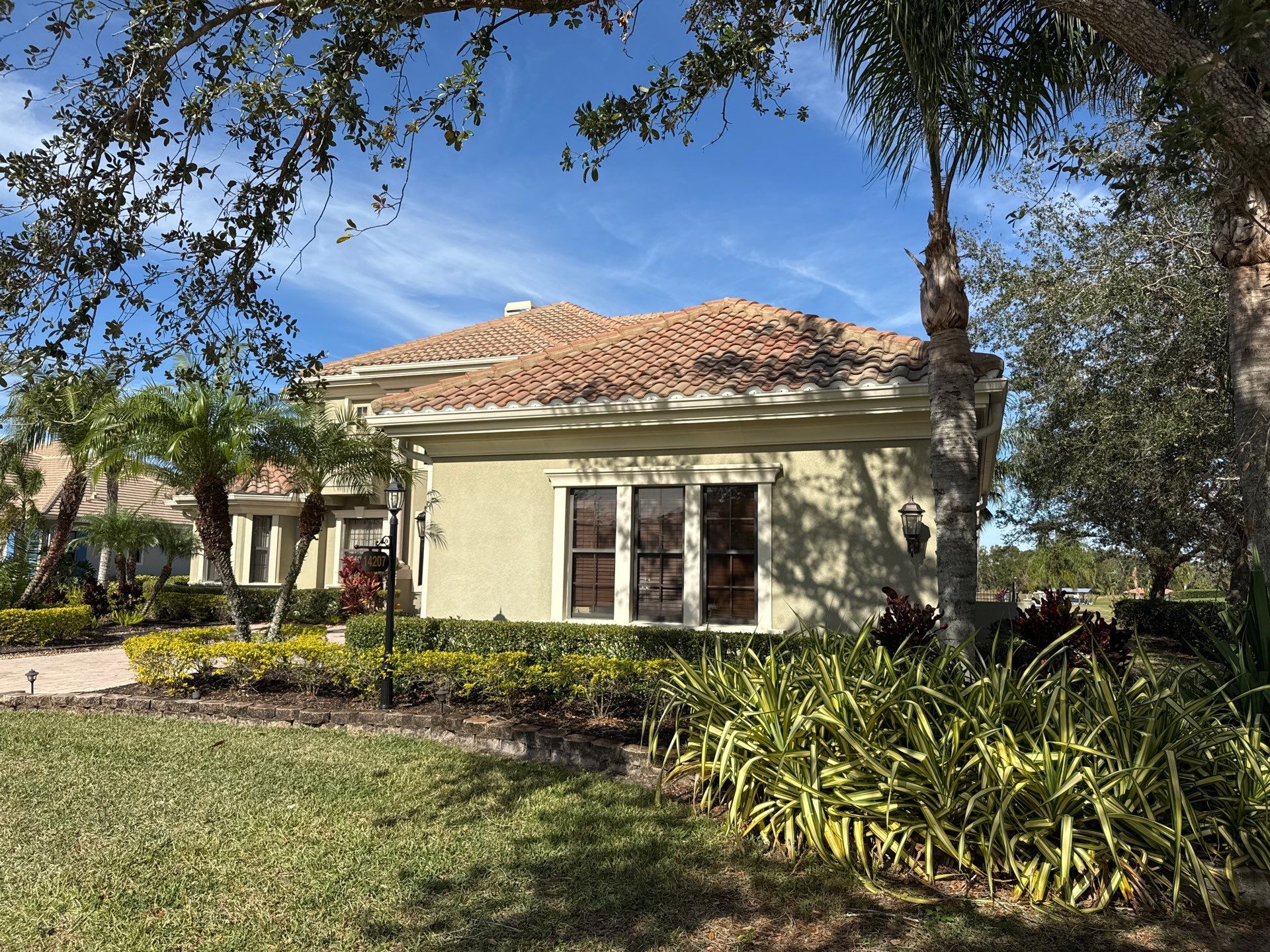 Roof Cleaning & Pool Deck Cleaning! Winding River, Bradenton, FL by Sunshine AquaWash