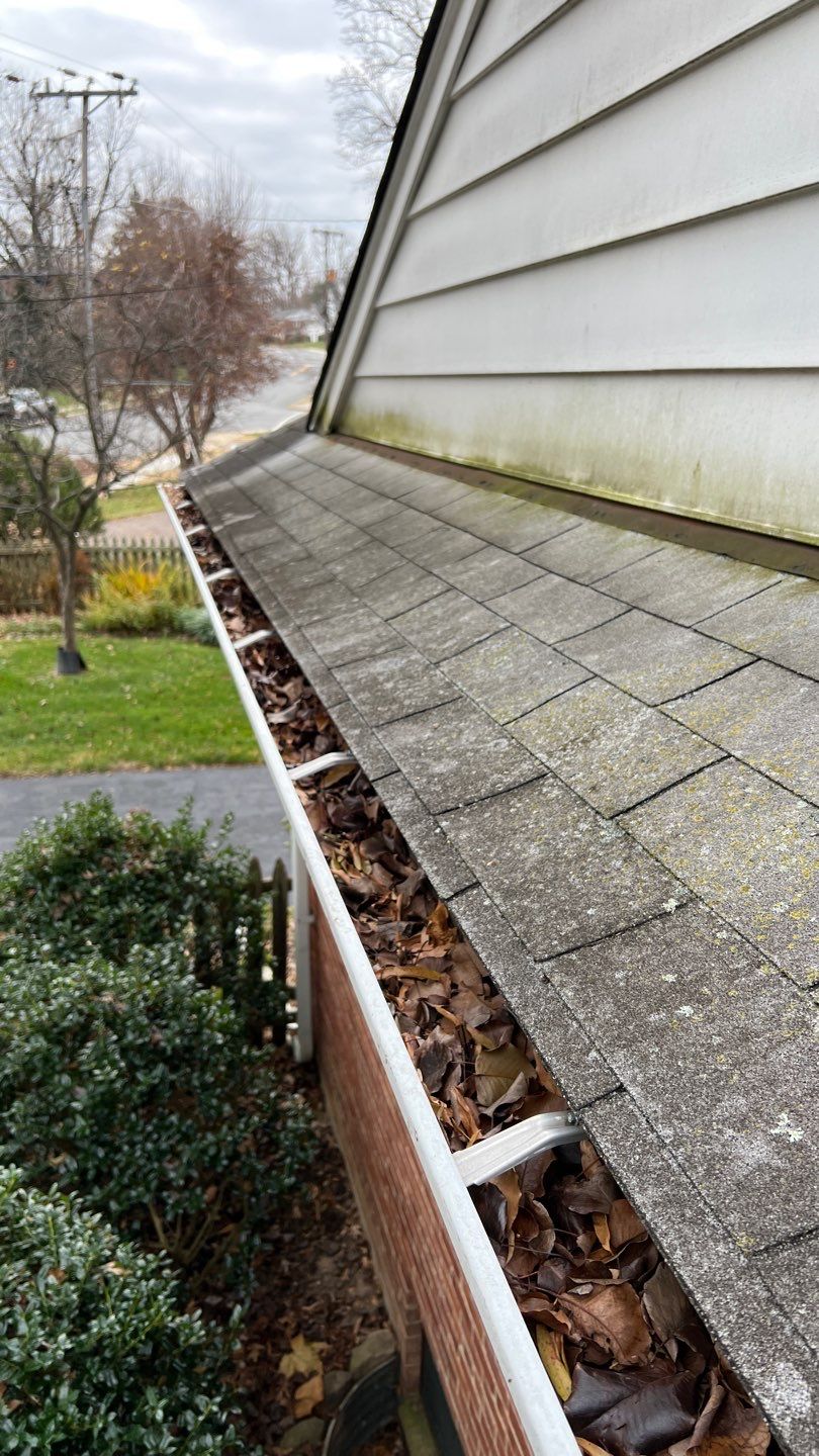 Arlington: CertainTeed Landmark Designer Shingles in Cobblestone Gray by RM Banning, Inc.