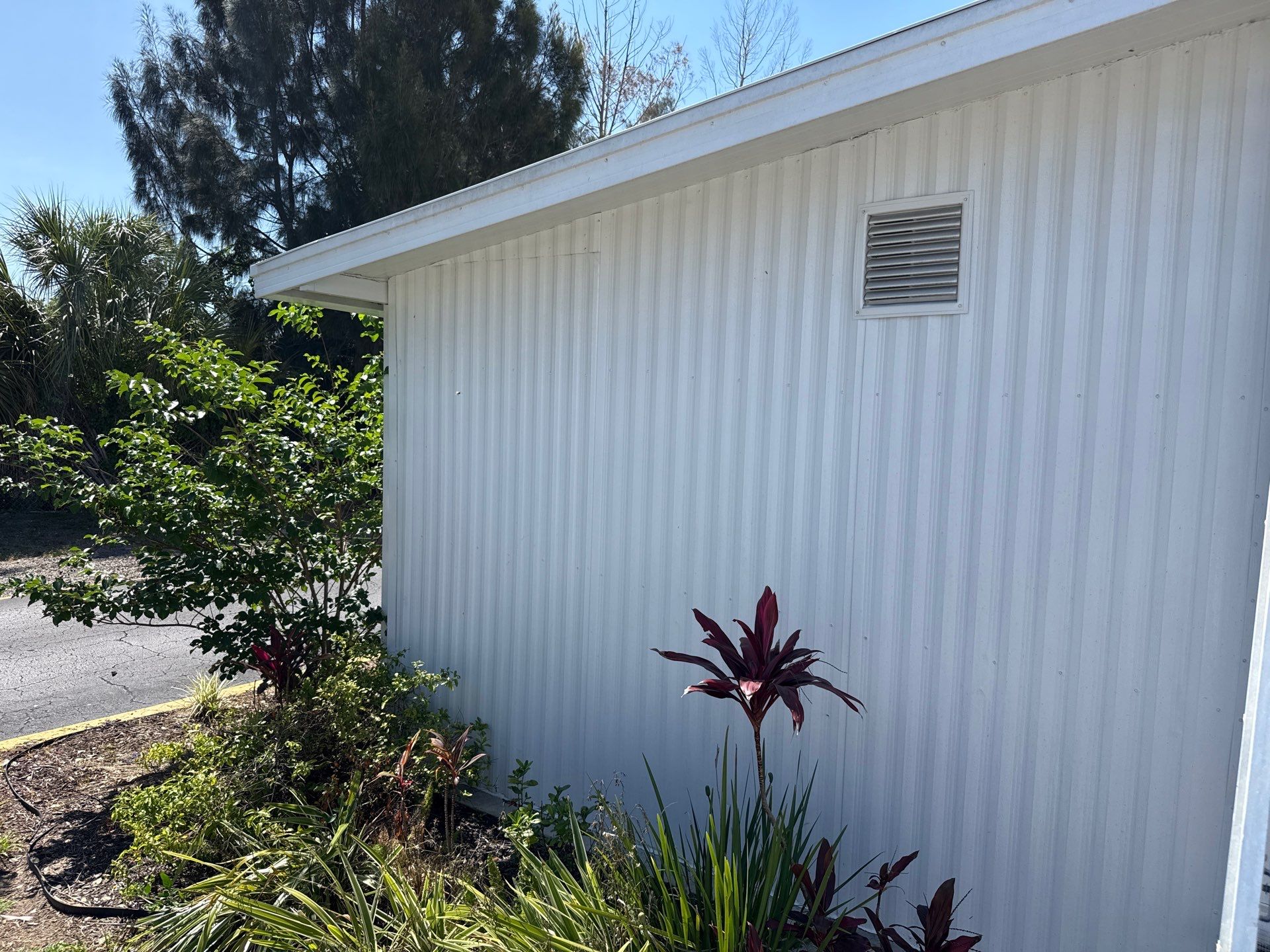 Mobile Home Soft Wash & TPO Roof Cleaning in Plaza Estates – Bradenton, FL by Sunshine AquaWash