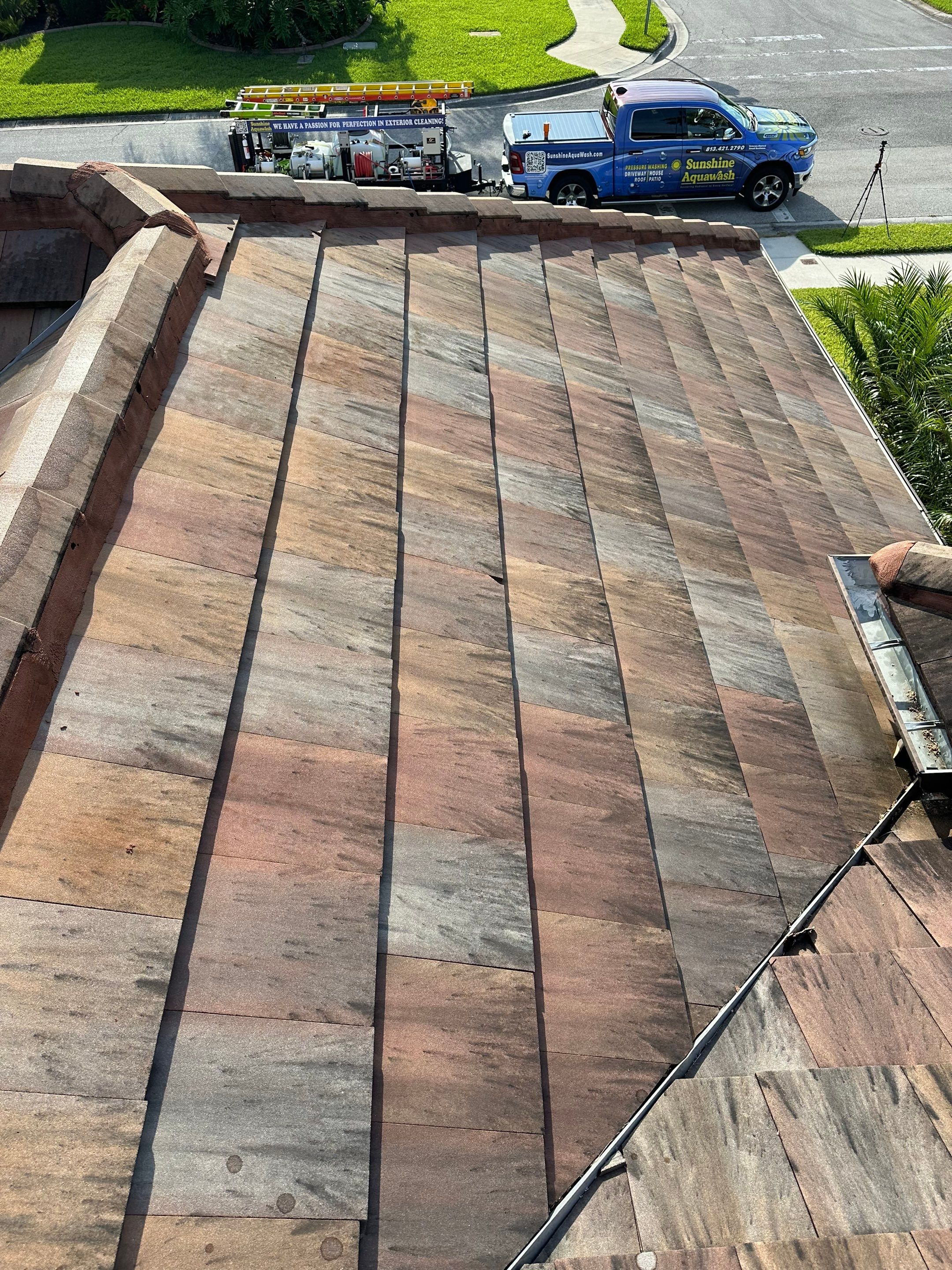 🏡 Tile Roof Cleaning – Gamble Creek Estates, Parrish, FL by Sunshine AquaWash