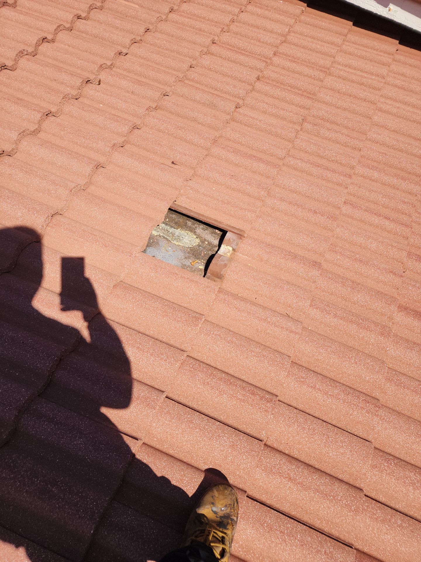 Tile Roof Repair in Deerfield – Expert Craftsmanship & Reliable Service by Aastro Roofing