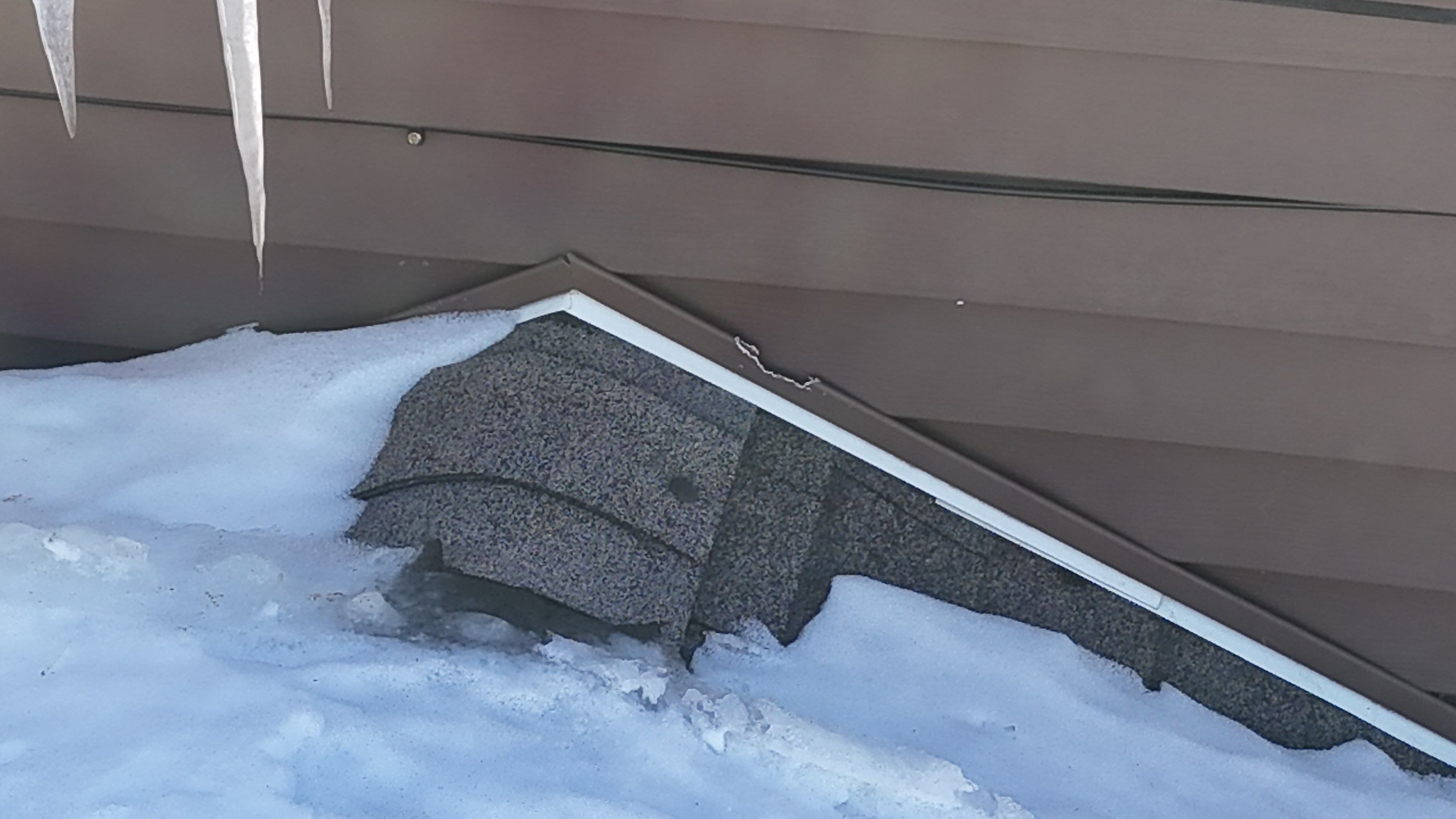 Home Inspection | Ice Dams by Mighty Dog Roofing of Greater Middlesex County