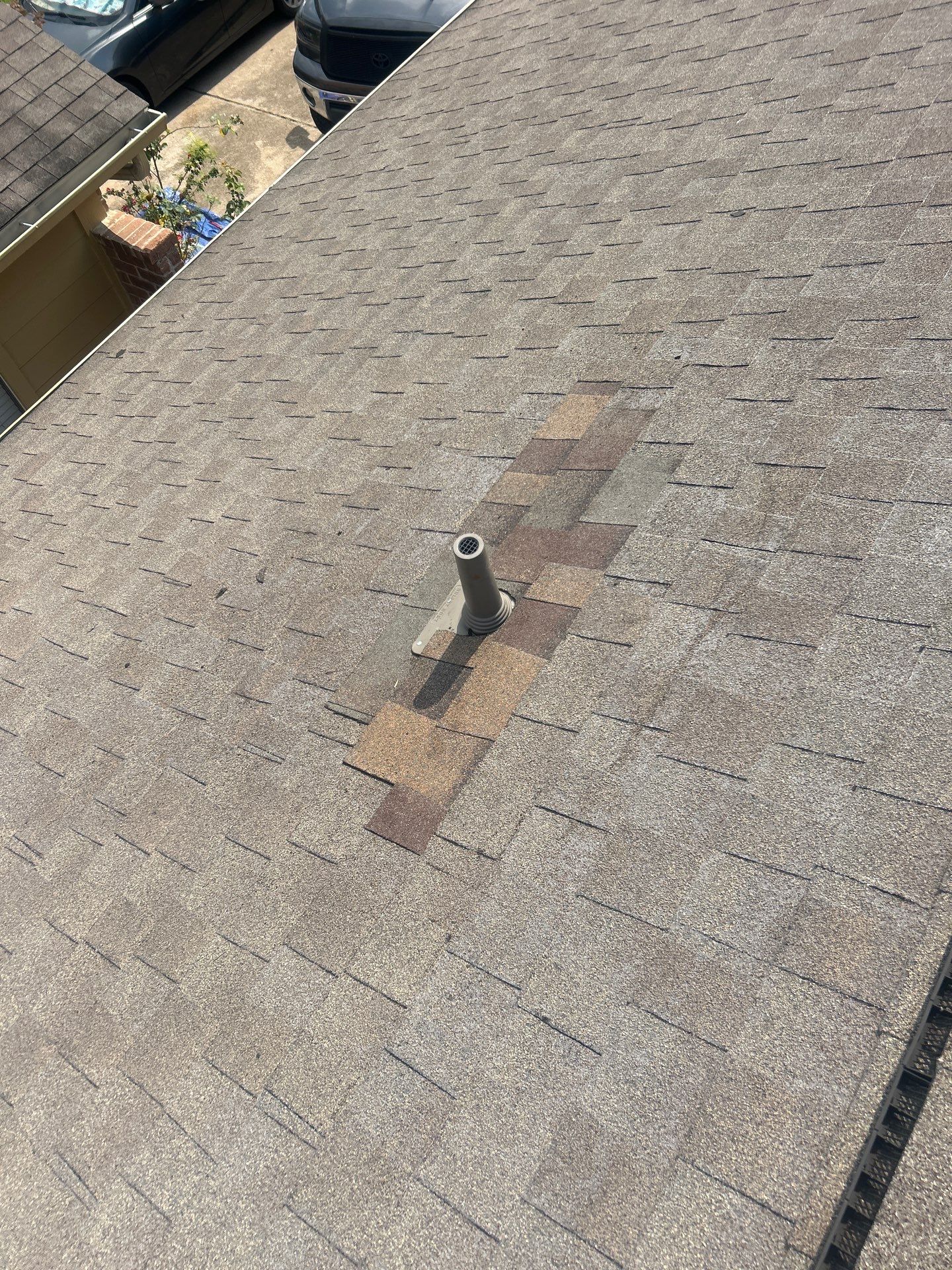 Hail Damage using Owen's Corning Duration (Lifetime) Shingles by Roof Repair Company