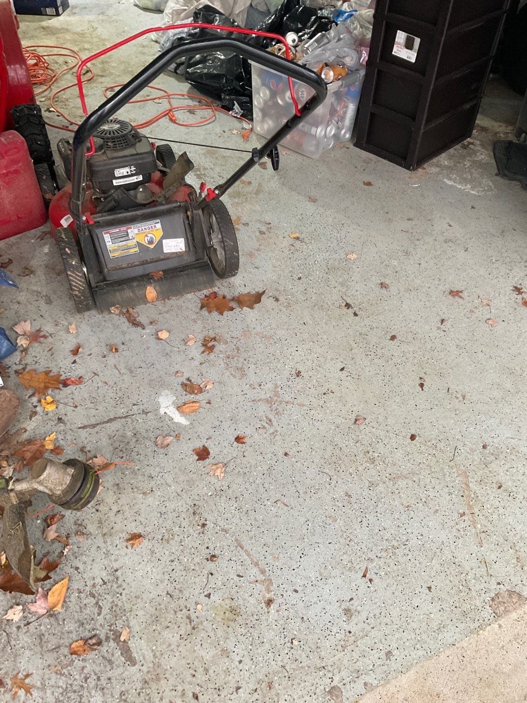Garage in Chicopee, MA 01013 by Symphony Concrete Coatings