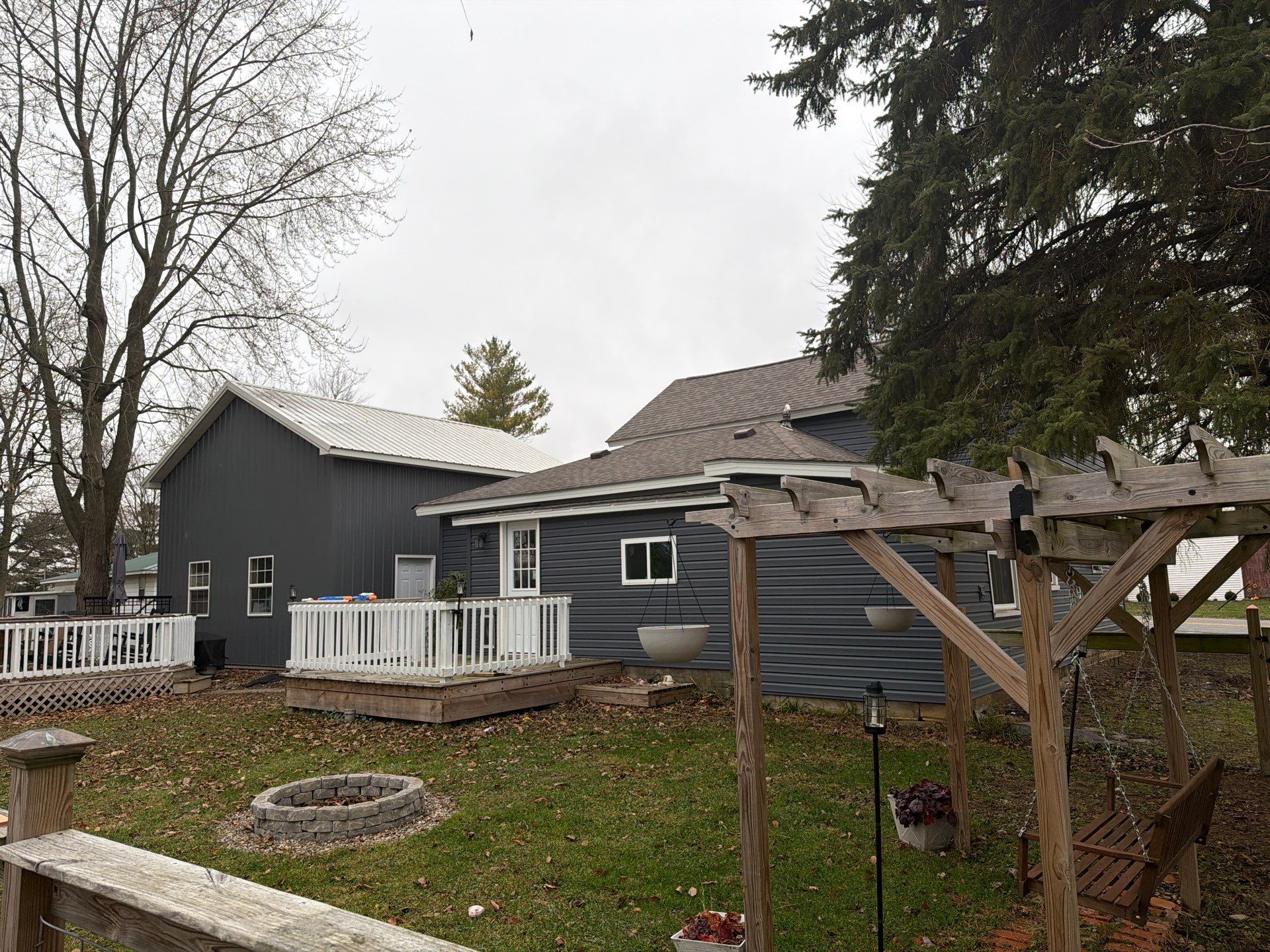 Lakeview - Siding Replacement by Nitro Roofing and Construction