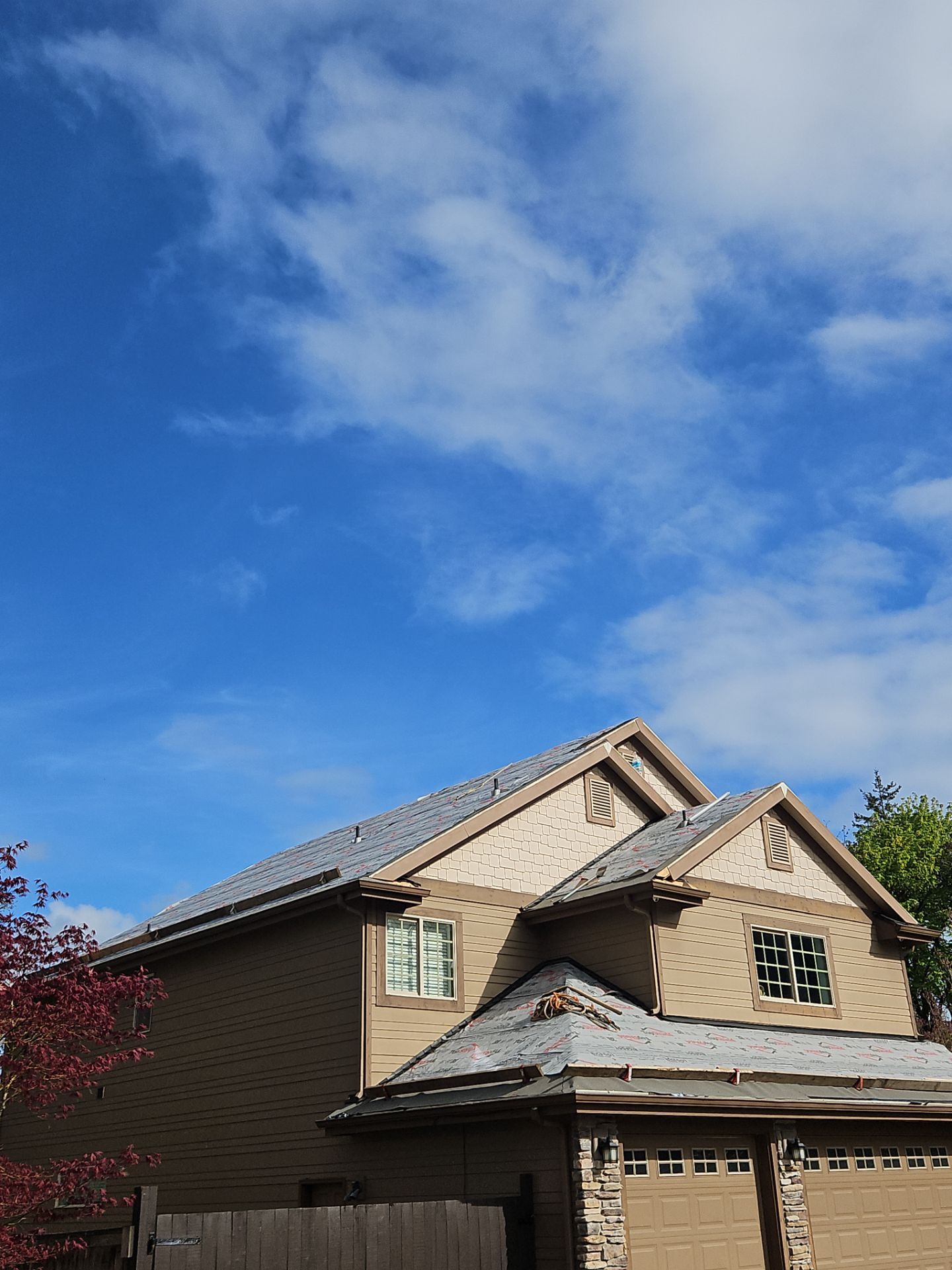 Residential Roofing Installation using Malarkey Vista AR Shingles (Color: Storm Grey) by Orezona Building & Roofing Company, Inc.