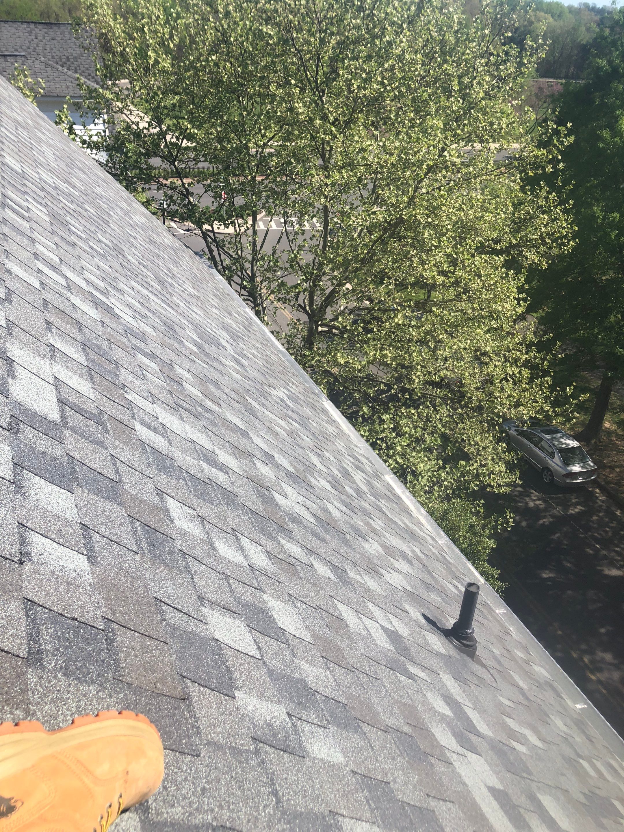 Alexandria: CertainTeed Landmark Pro Designer Shingles in Max Def Georgetown Gray by RM Banning, Inc.