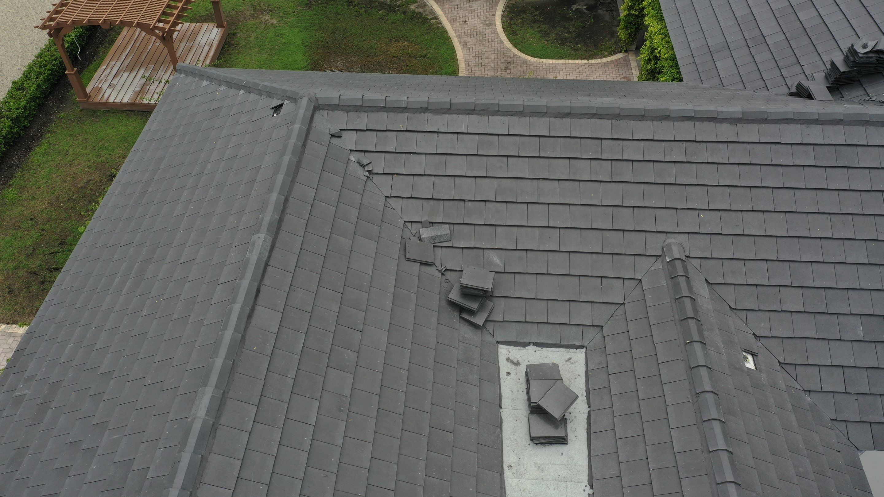 3612 Aiken Ct. Wellington FL - Westlake Newpoint Saxony 900 Slate - Charcoal Grey by Total Roofing System The Metal Roof Experts