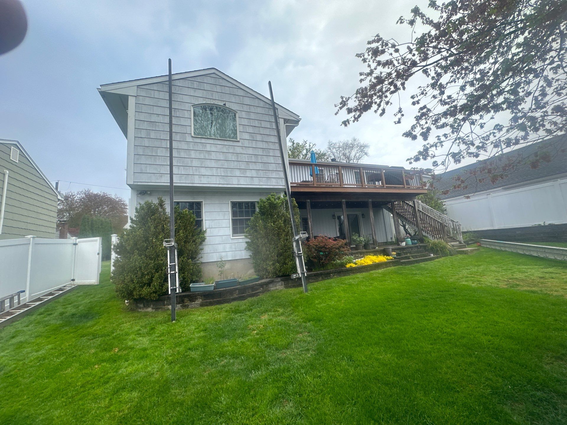 Siding Installation using Certainteed Cedar Impressions Straight Edge Perfection Shingles - D7 - Pacific Blue by A Plus Exterior