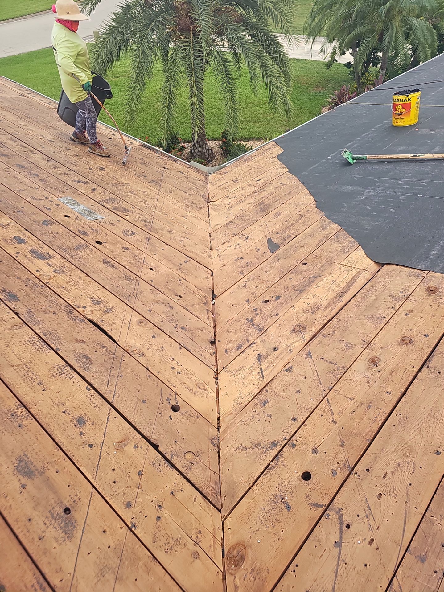 Project in St. Petersburg 33702 by Mitchell Roofing Company LLC 