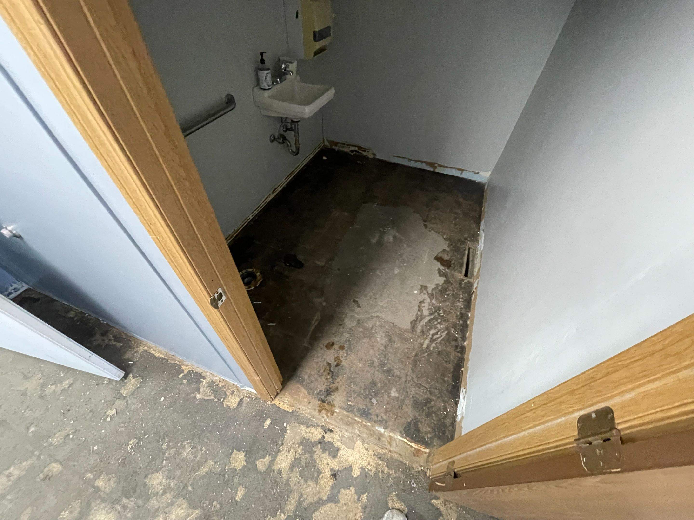 Steamboat Shop Floor Clinton by Loud Bros