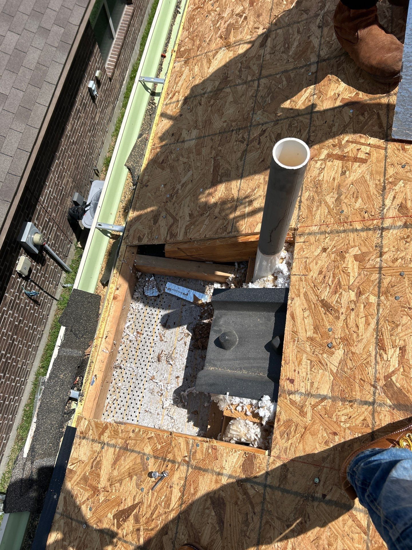 Residential Roofing Installation using Owen's Corning Duration (Lifetime) Shingles by Roof Repair Company