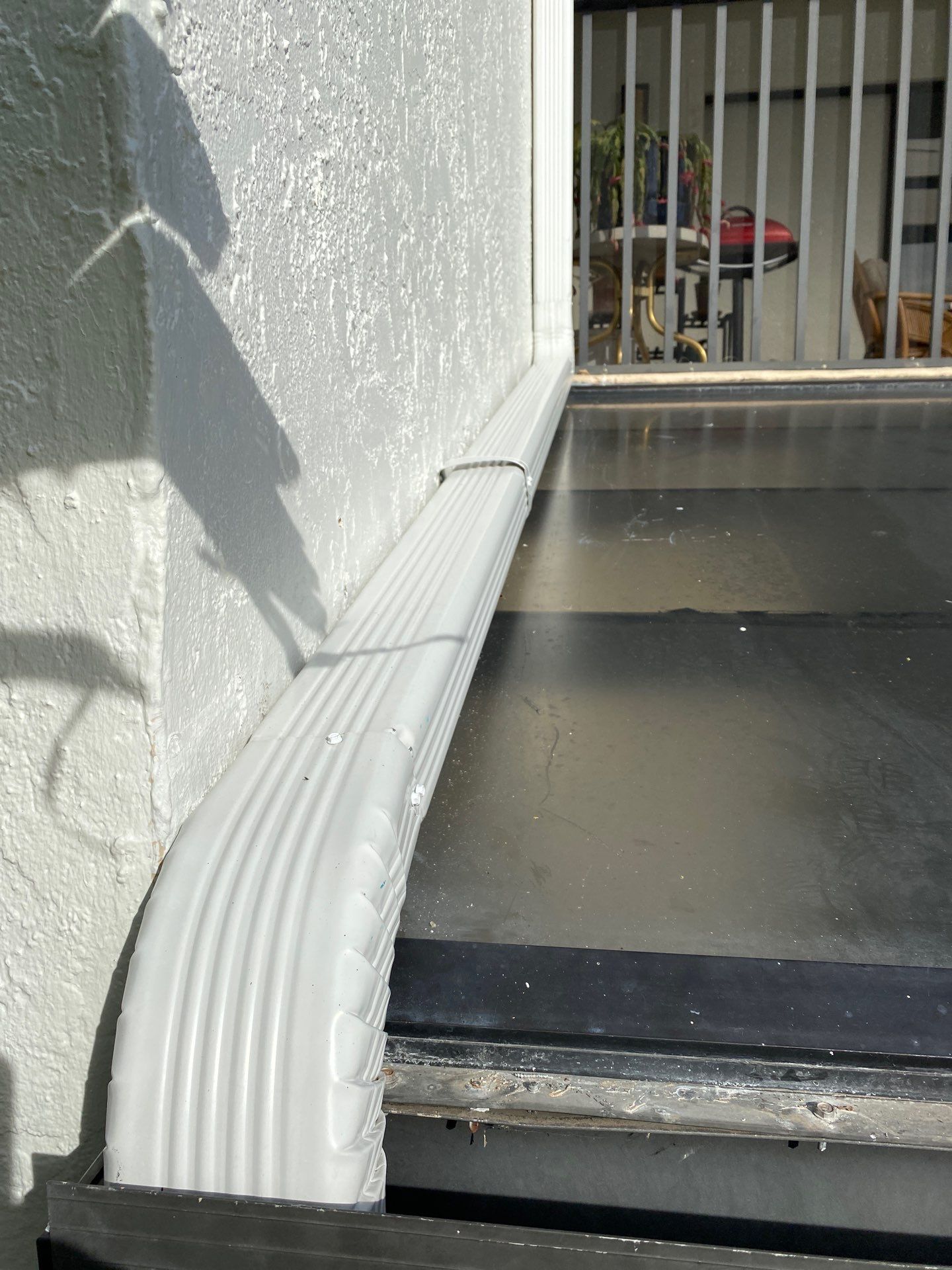 Gutter cleaning all buildings are the same for 6 units in Fort Myers FL by Gutter Professors